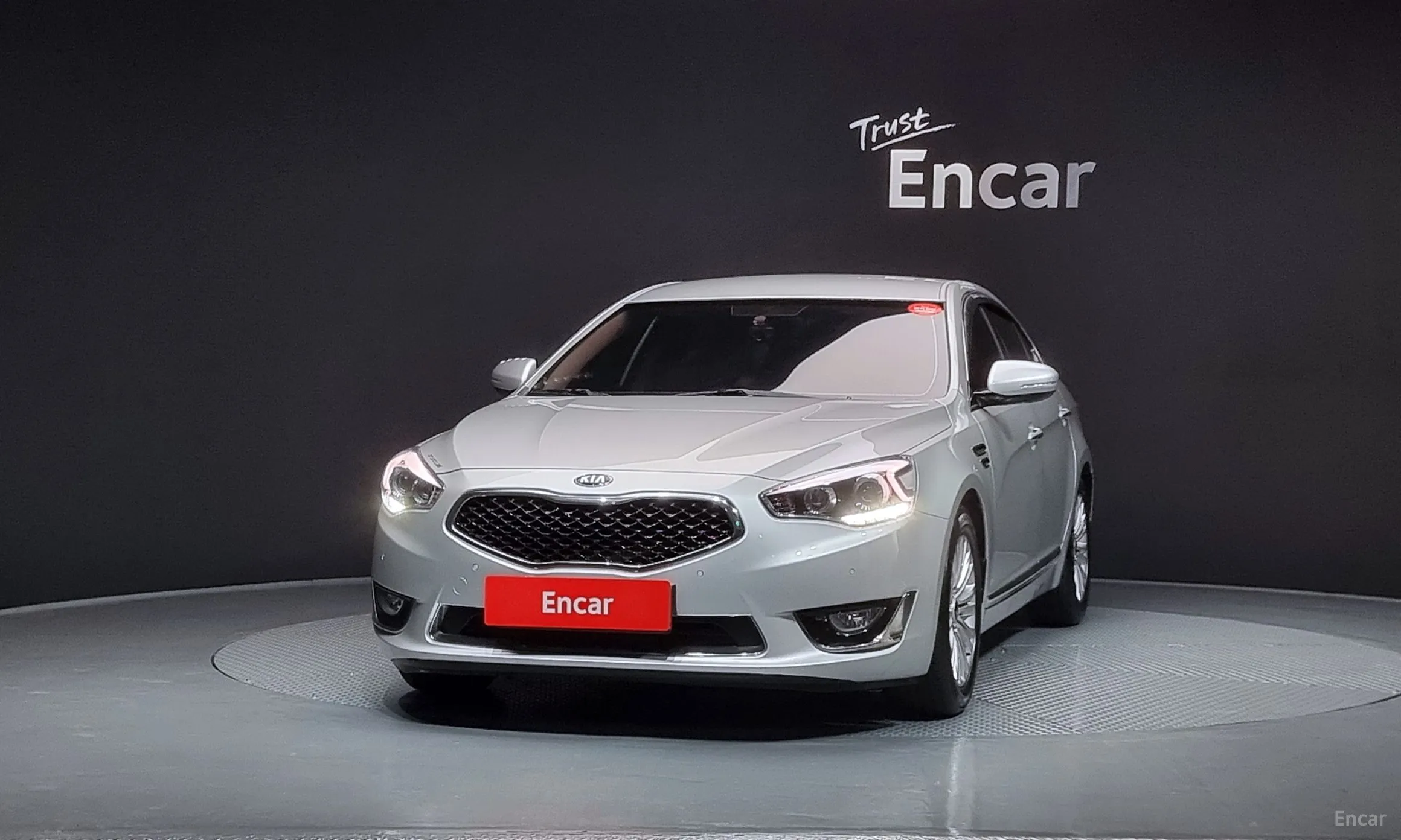 Kia K7 превью 3