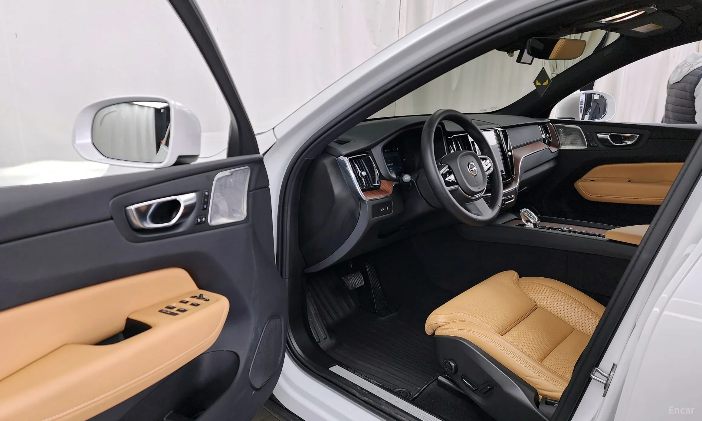 Volvo XC60 Gen 2 превью 10