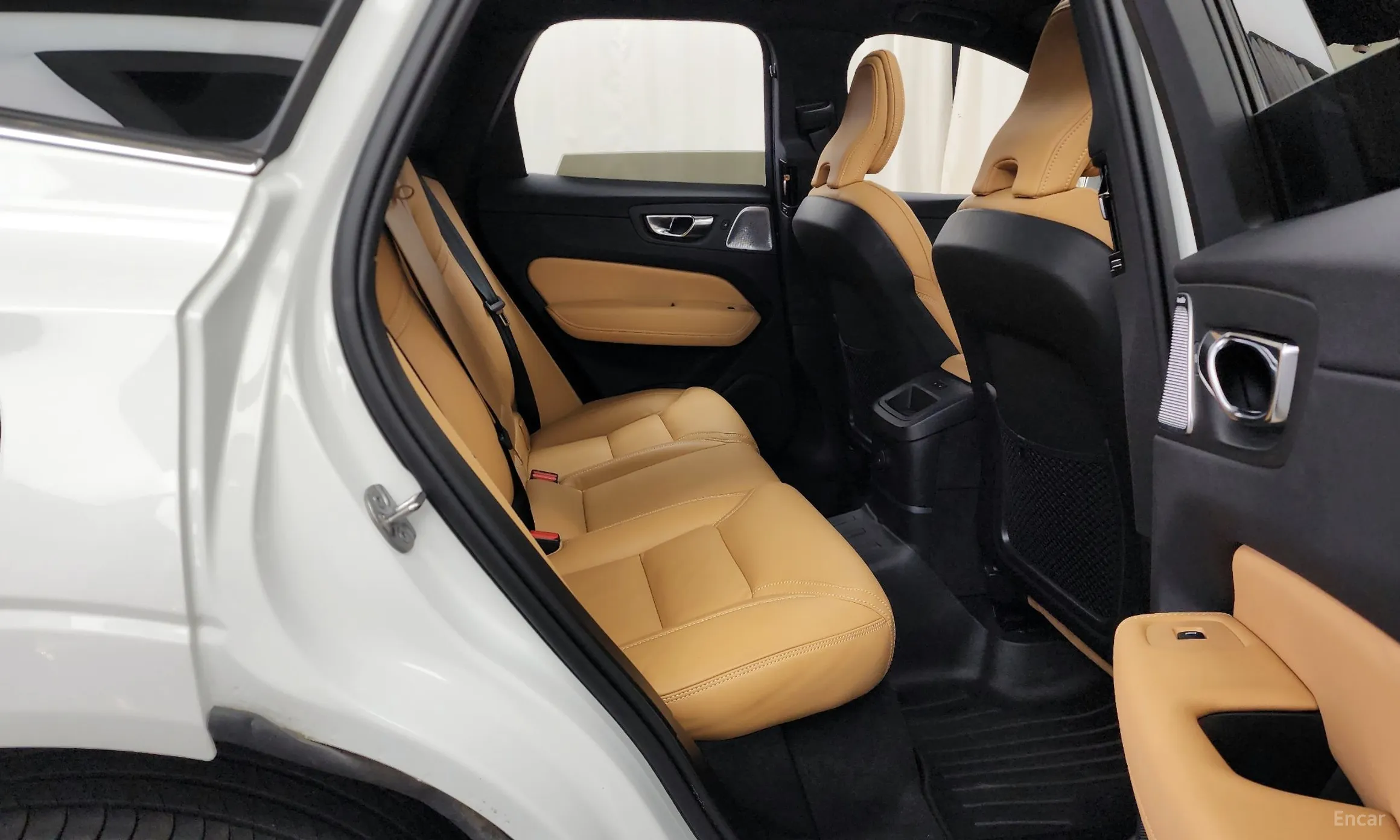 Volvo XC60 Gen 2 превью 12