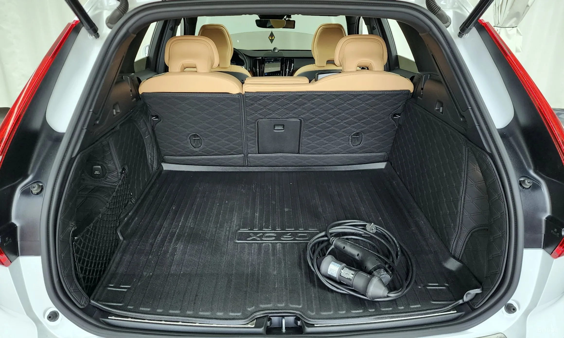 Volvo XC60 Gen 2 превью 20