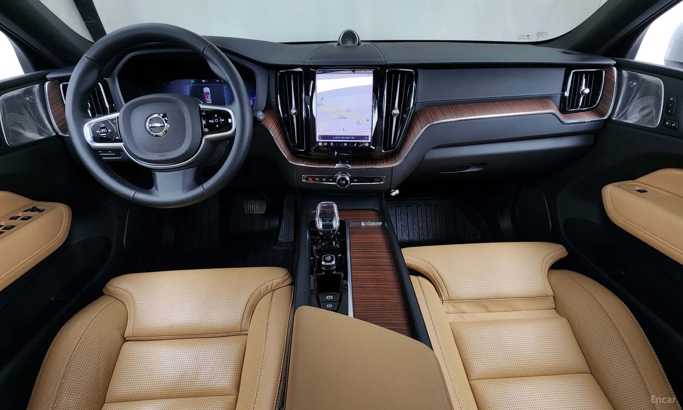 Volvo XC60 Gen 2 превью 7