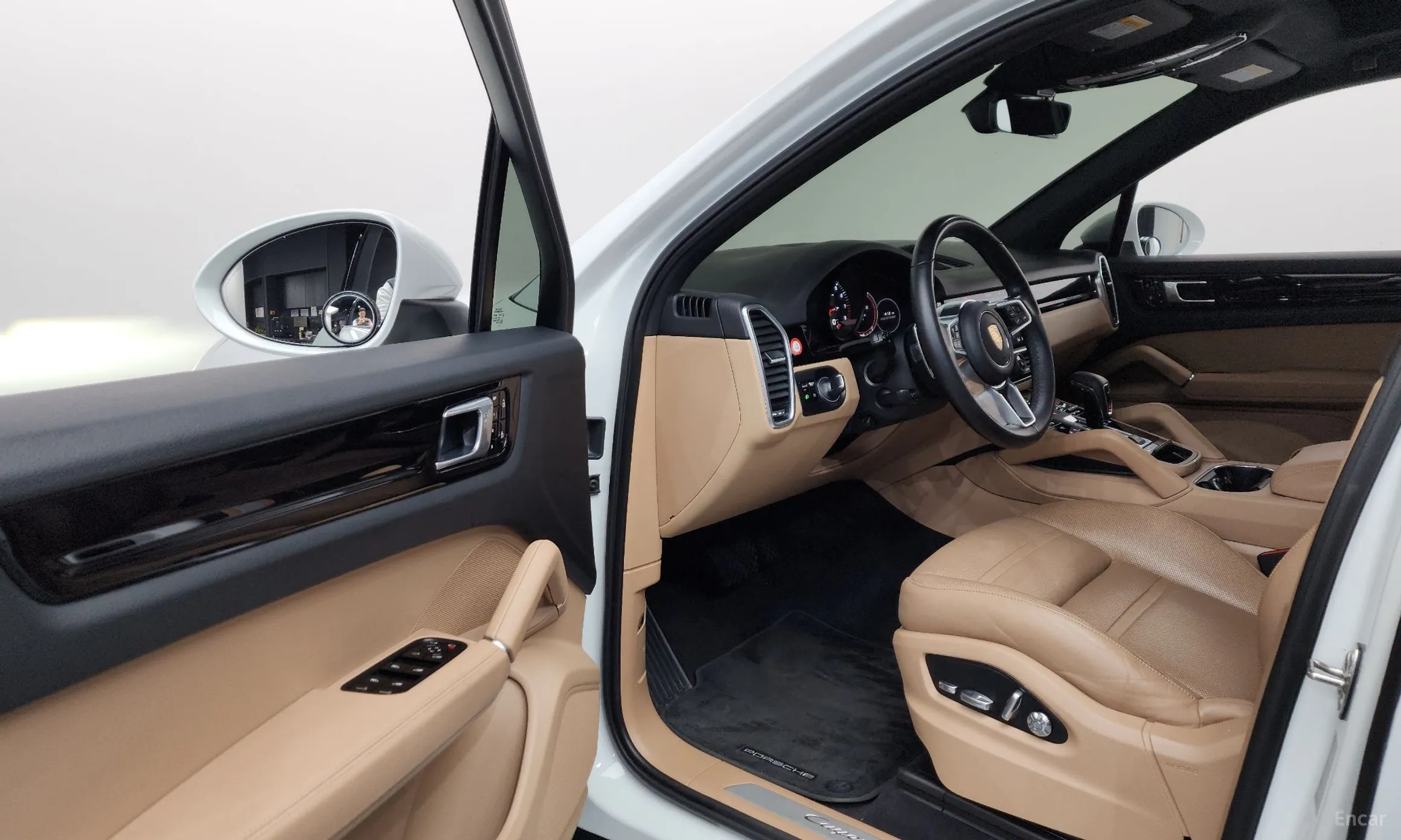 Porsche Cayenne (PO536) превью 10