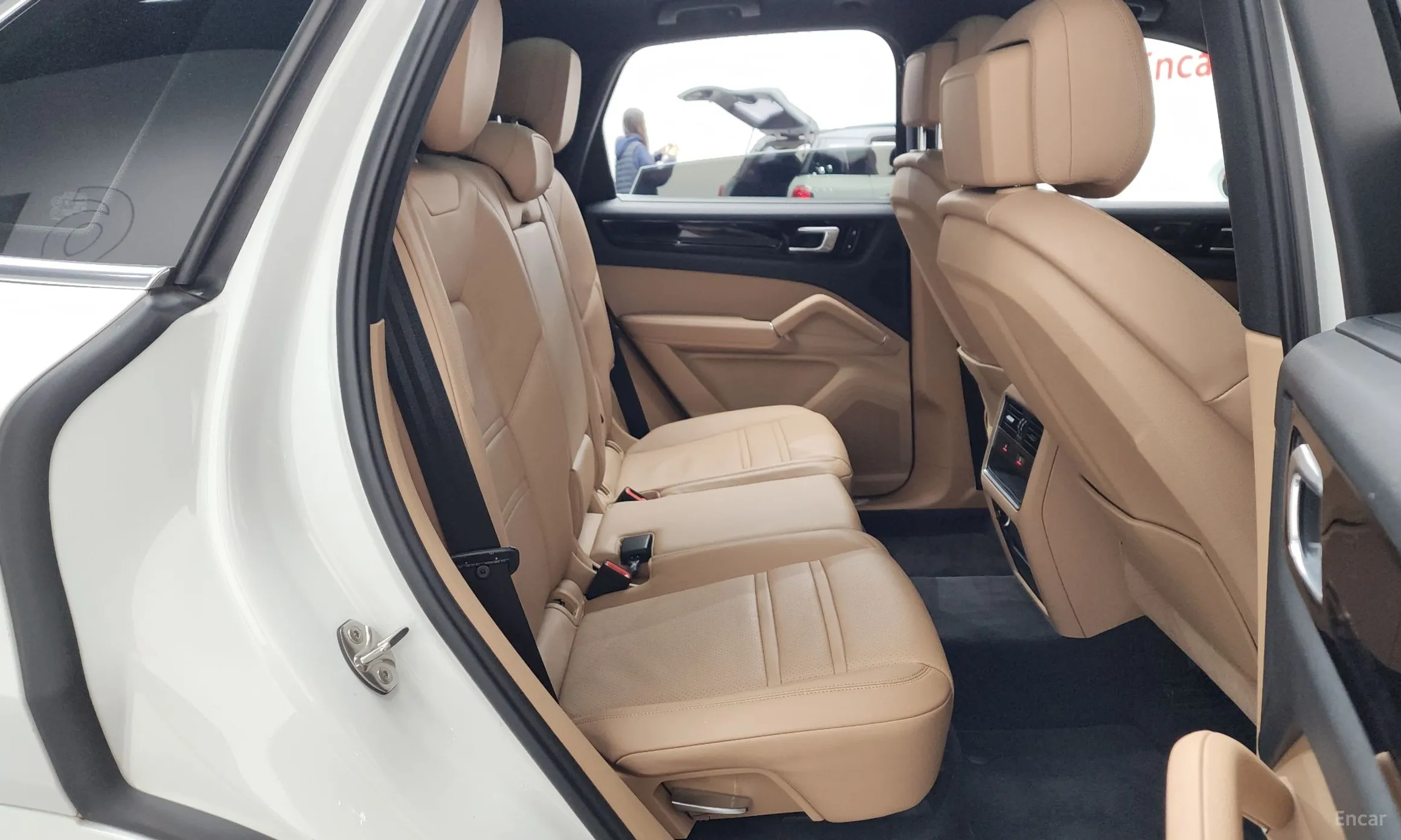 Porsche Cayenne (PO536) превью 12