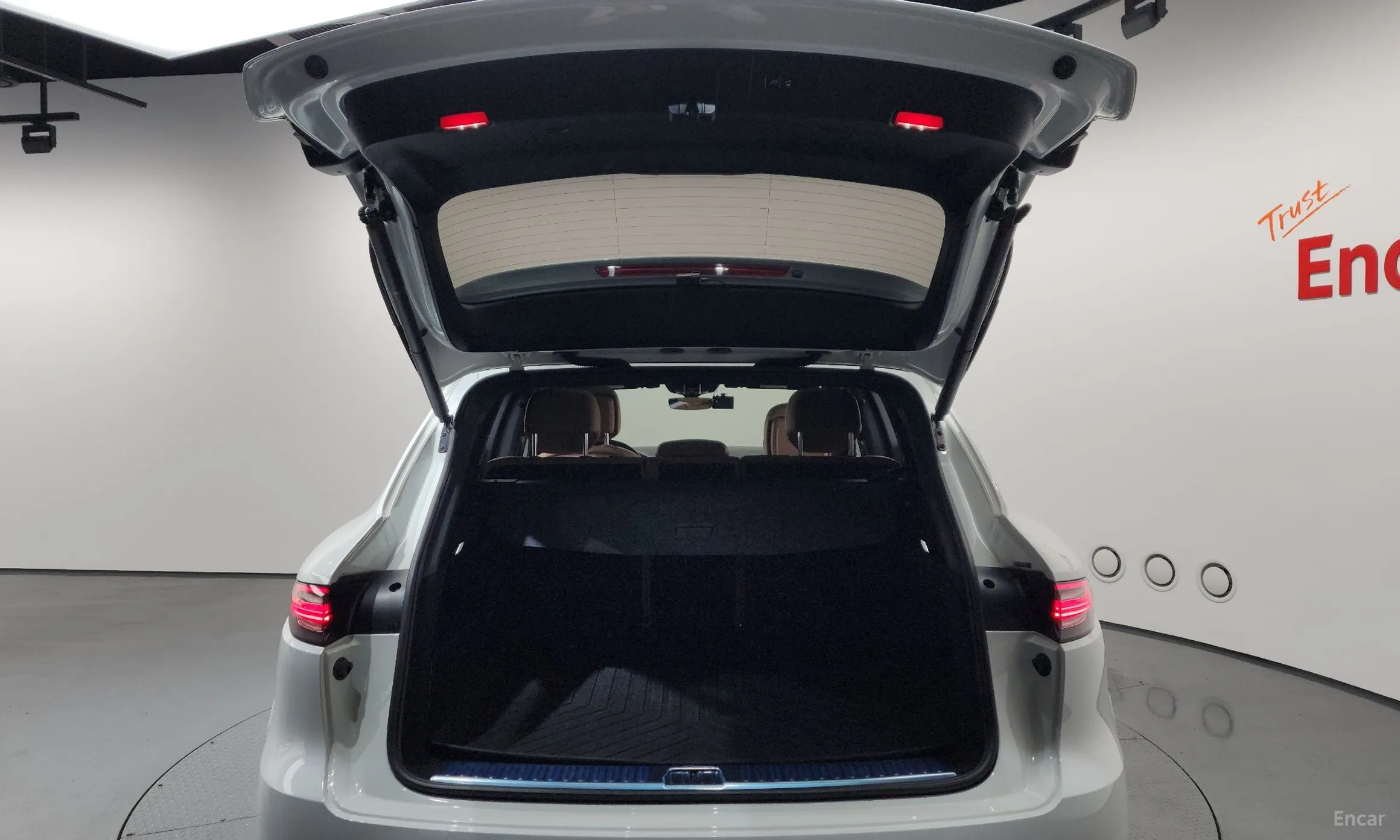 Porsche Cayenne (PO536) превью 20
