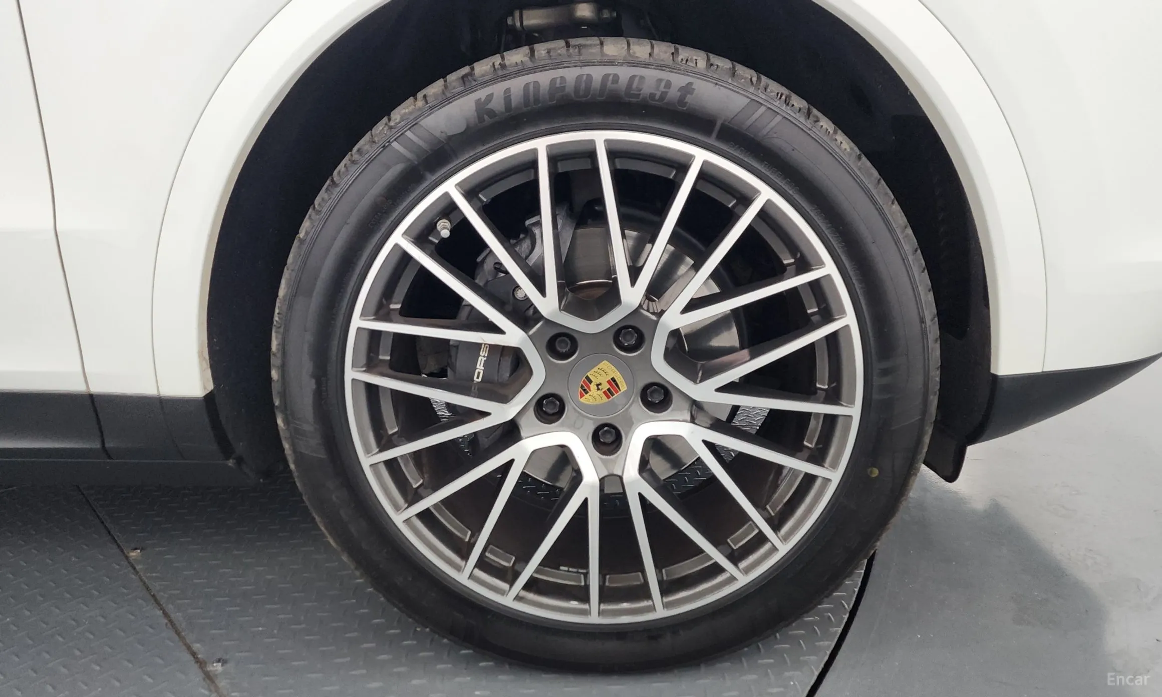 Porsche Cayenne (PO536) превью 5