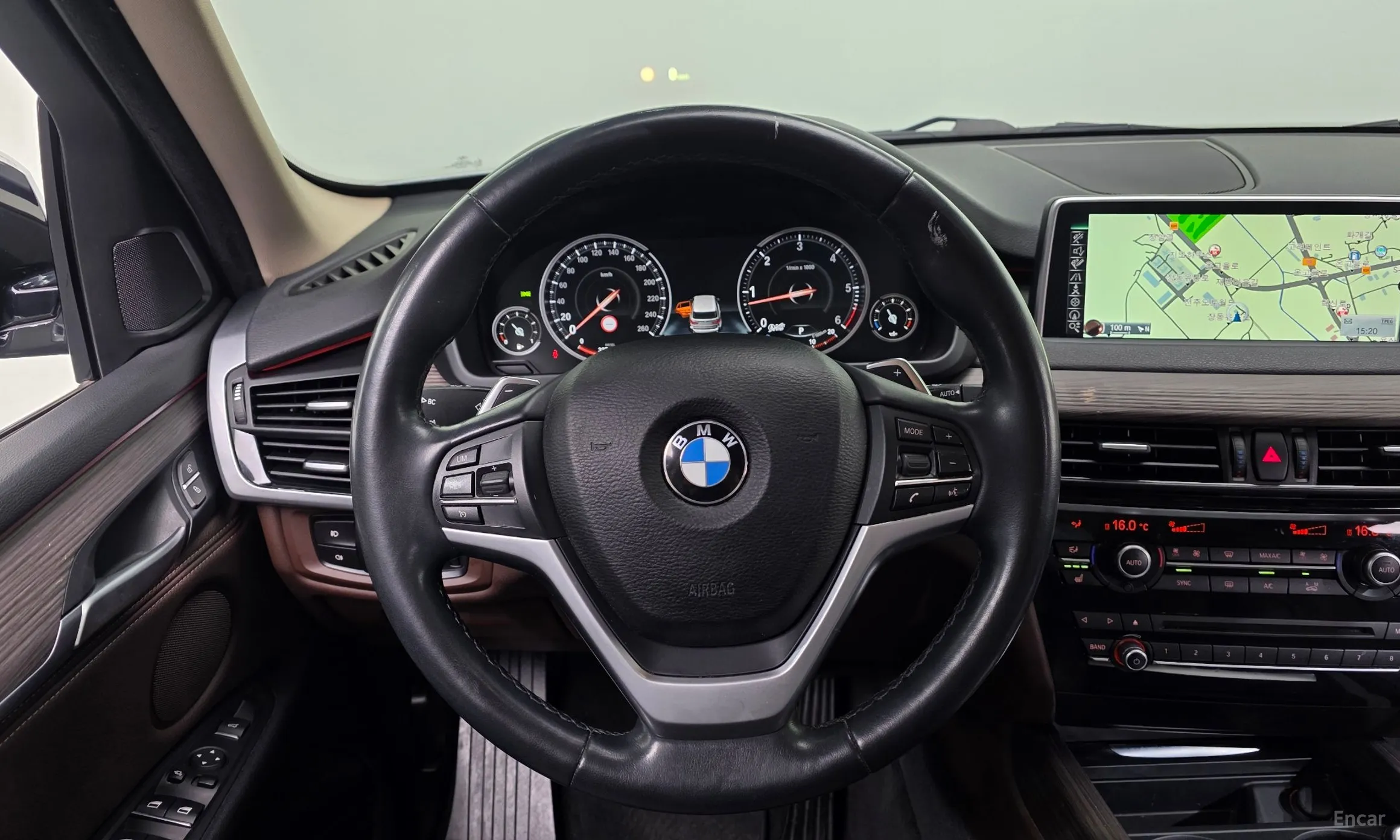 BMW X5 (F15) превью 15