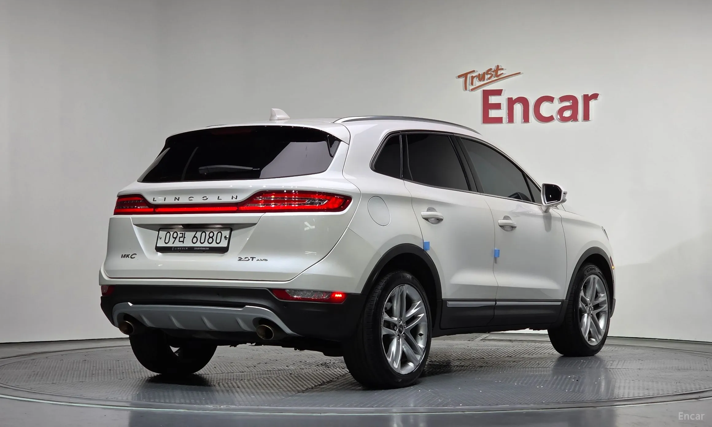 Lincoln MKC превью 2