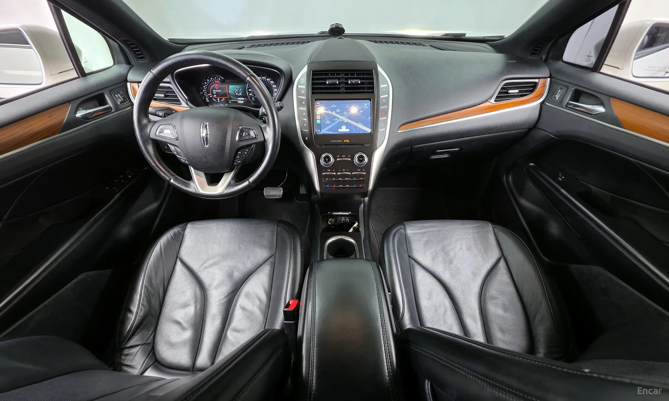 Lincoln MKC превью 7