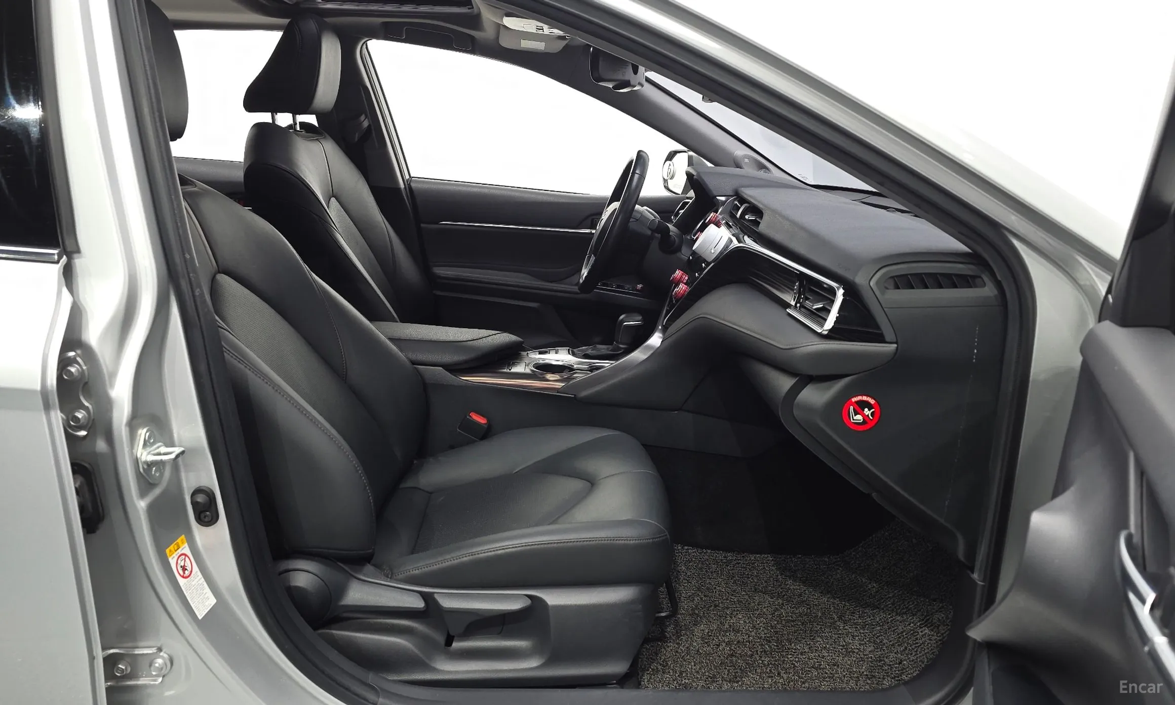 Toyota Camry (XV70) превью 10