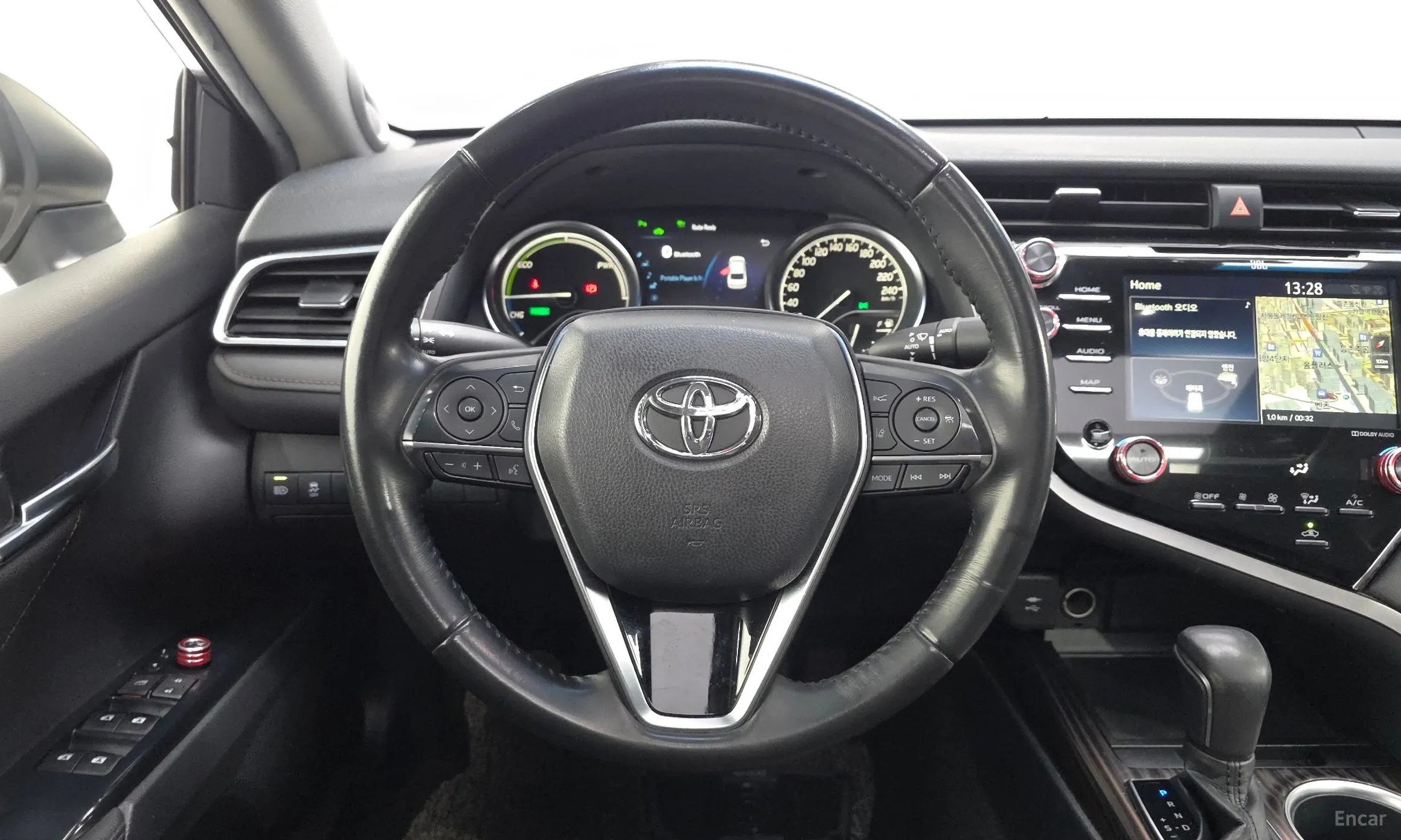 Toyota Camry (XV70) превью 13