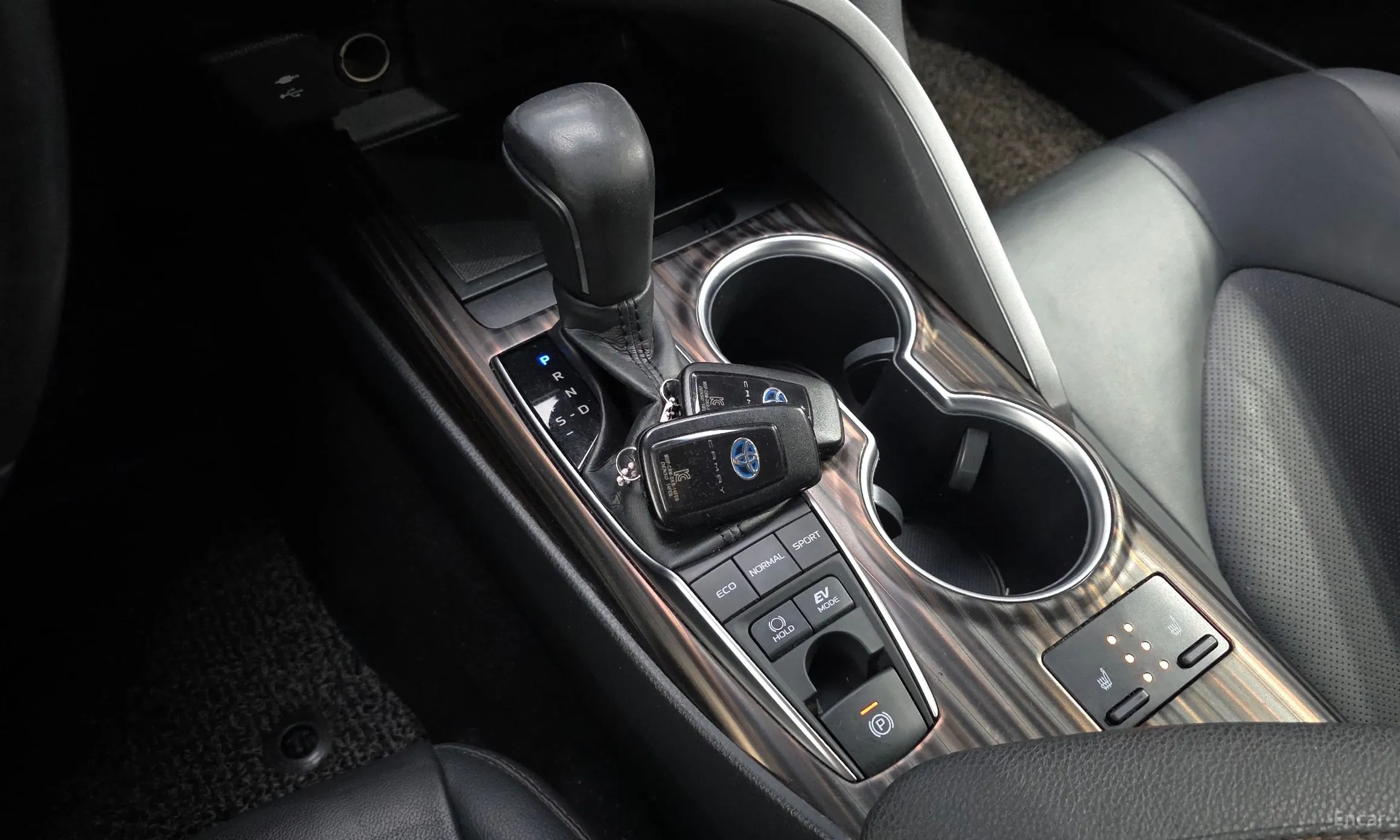 Toyota Camry (XV70) превью 9