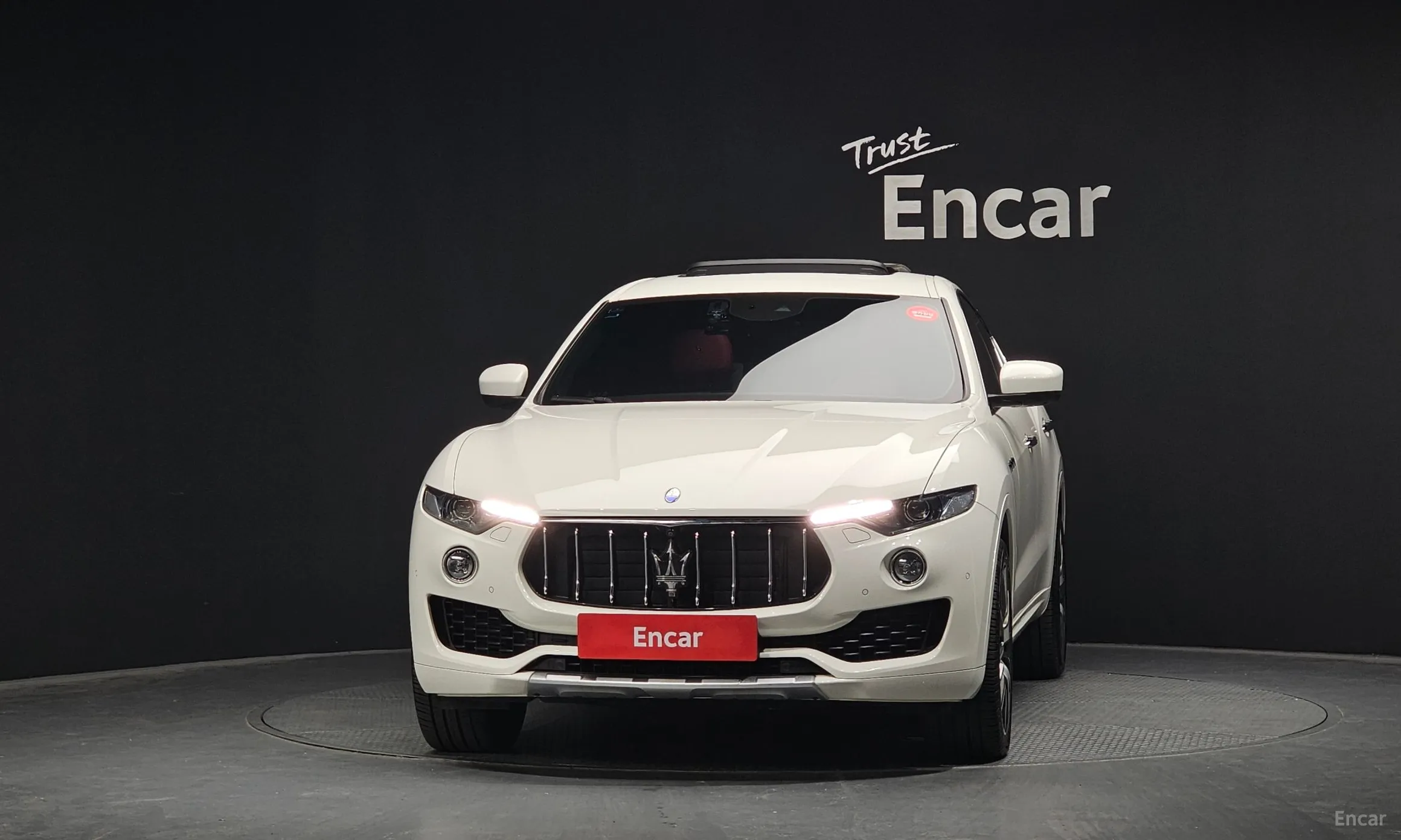 Maserati Levante превью 3