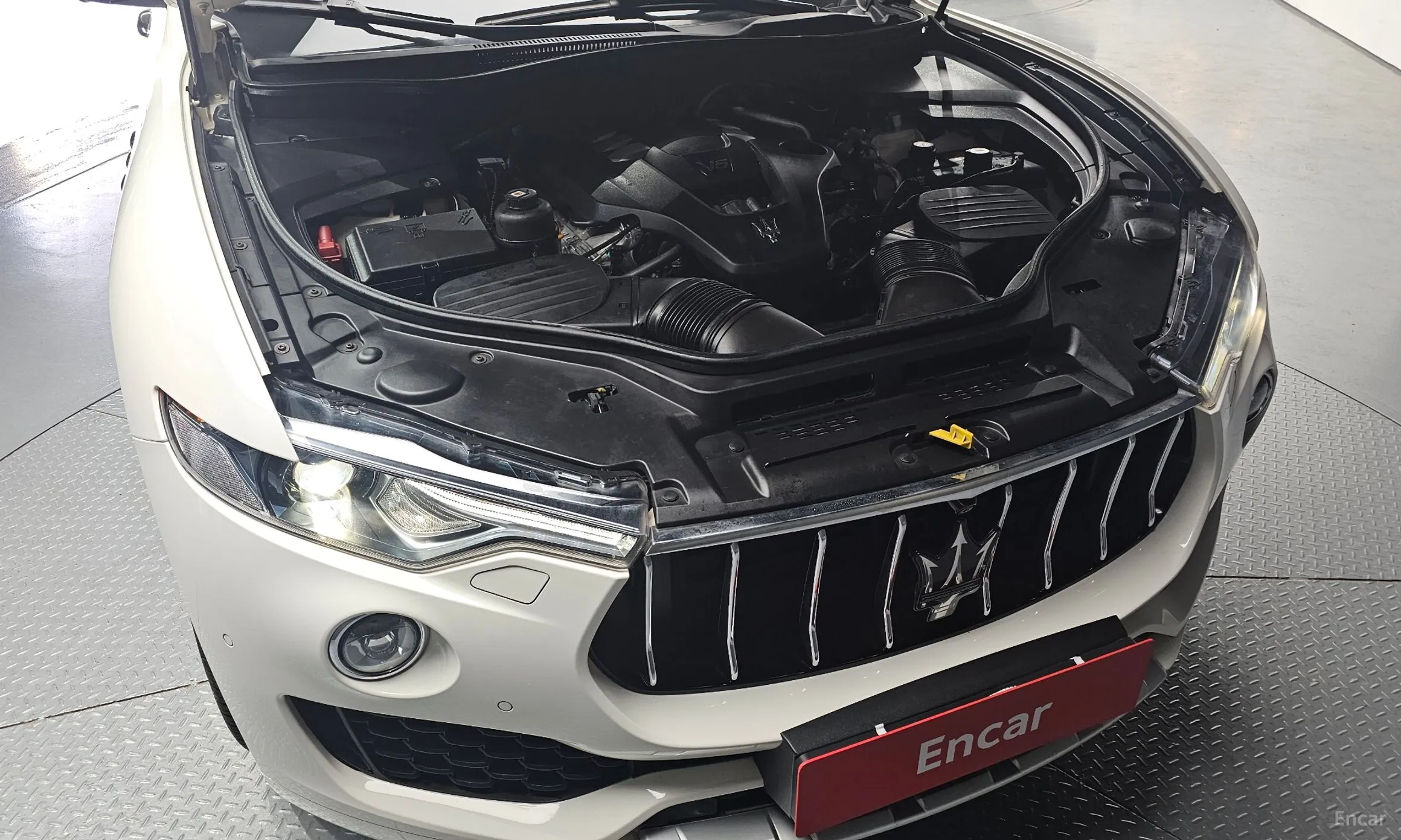 Maserati Levante превью 6
