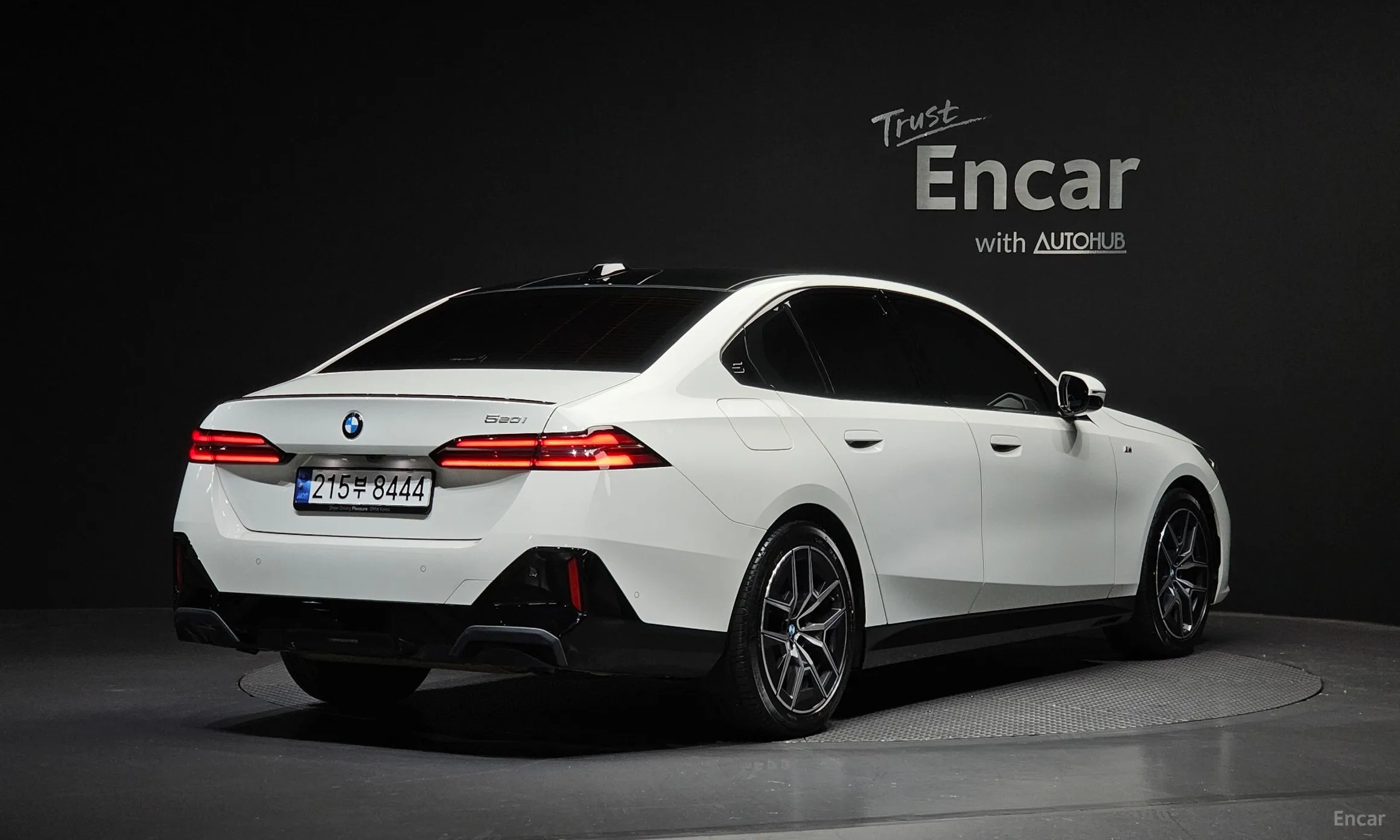BMW 5 Series (G60)