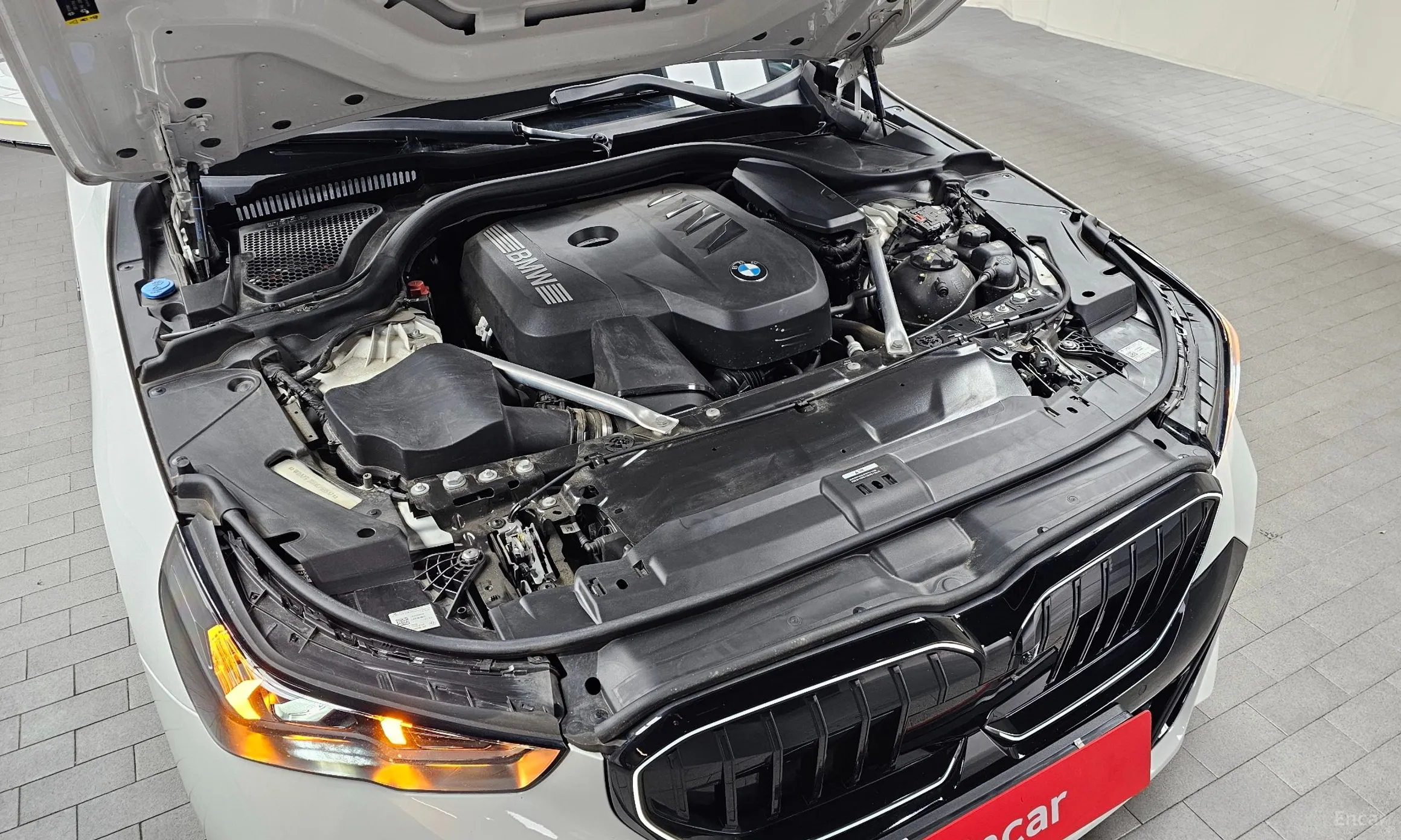 BMW 5 Series (G60) превью 6