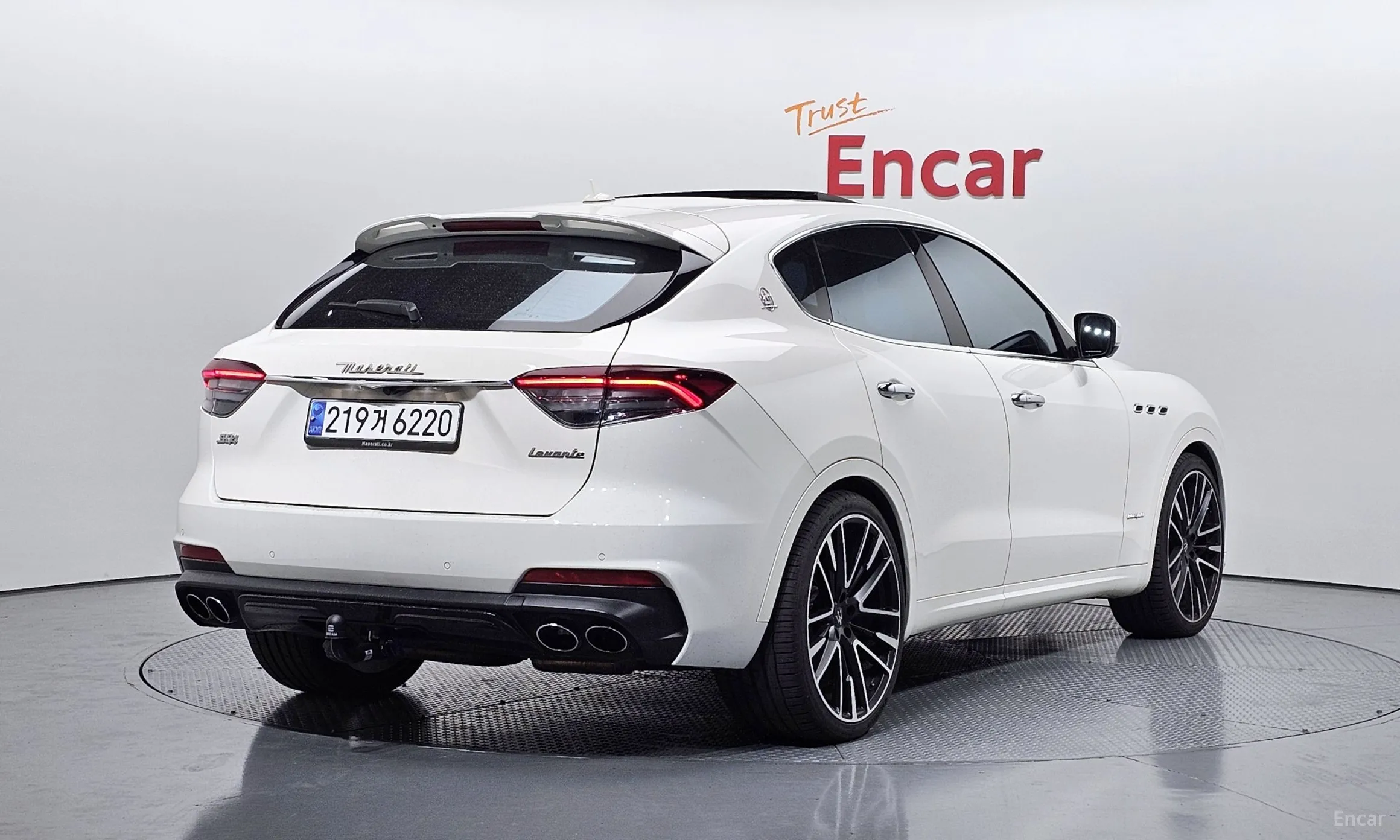 Maserati Levante превью 2