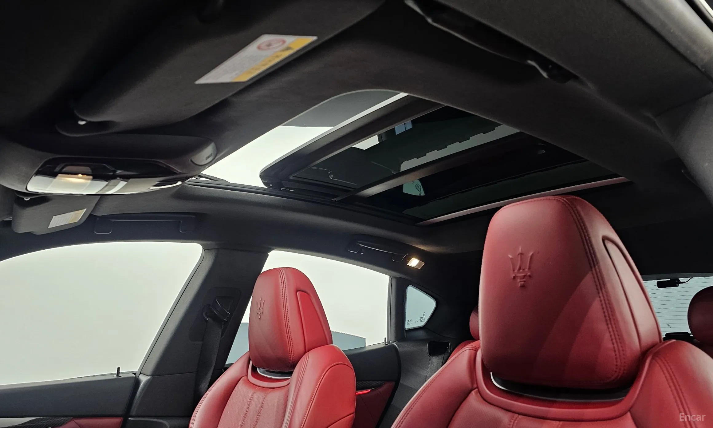 Maserati Levante превью 19
