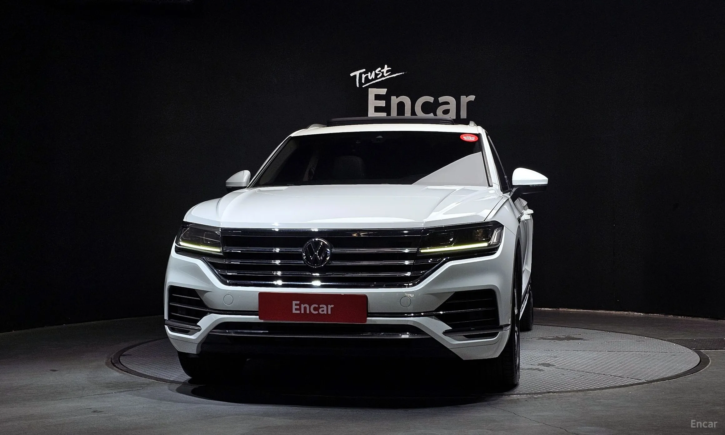 Volkswagen Touareg 3rd Generation превью 3