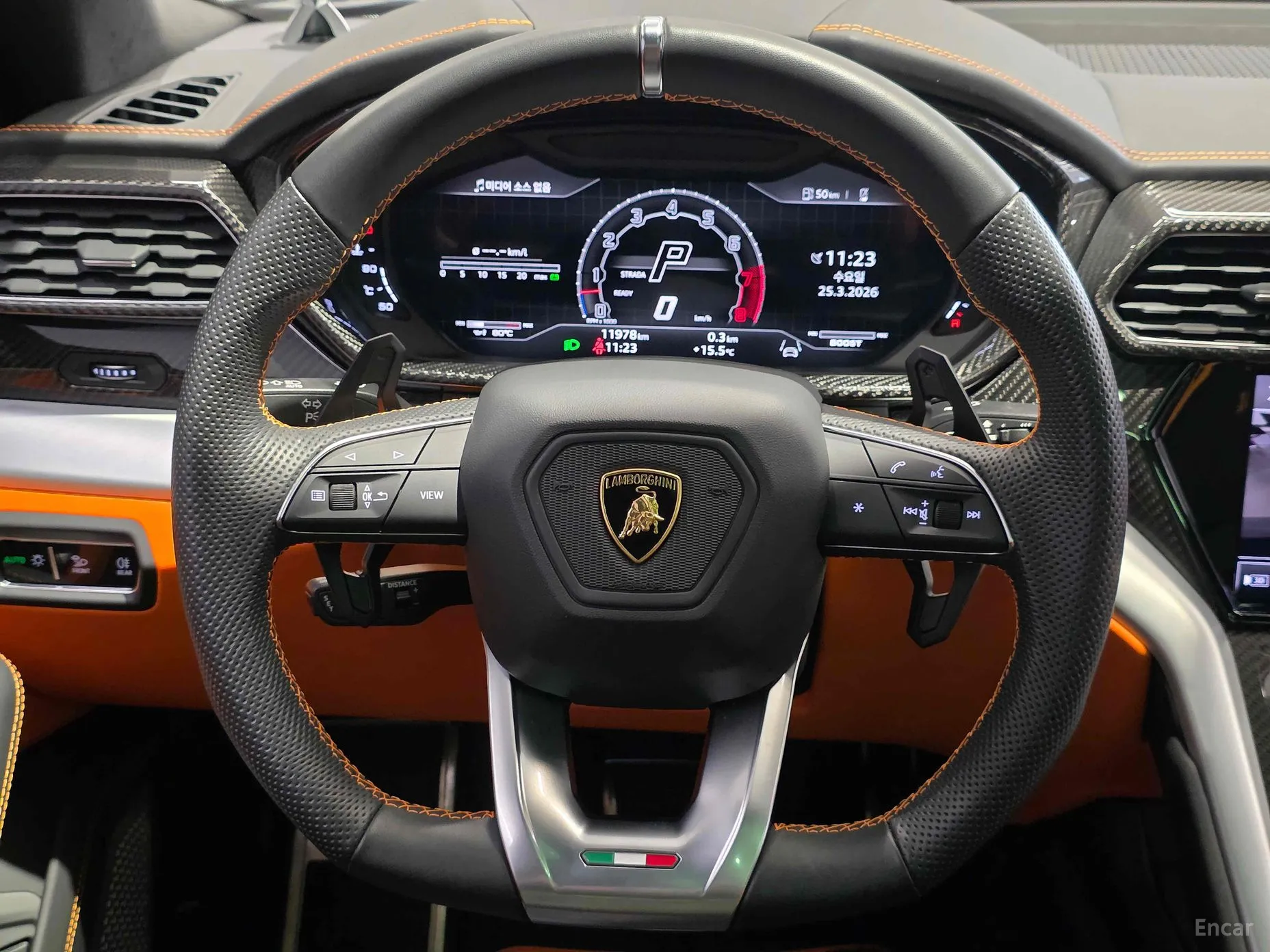 Lamborghini Urus превью 14