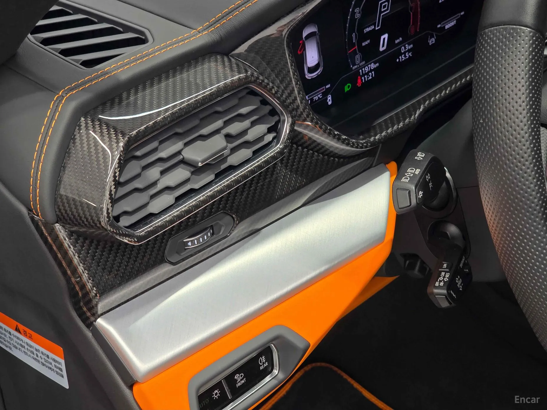 Lamborghini Urus превью 17