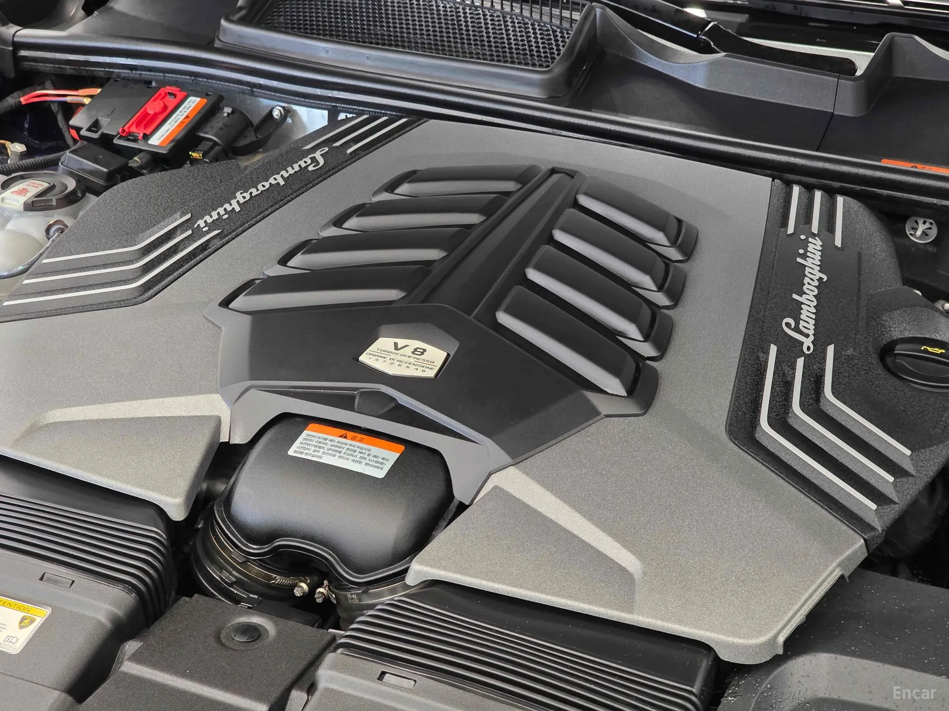 Lamborghini Urus превью 5