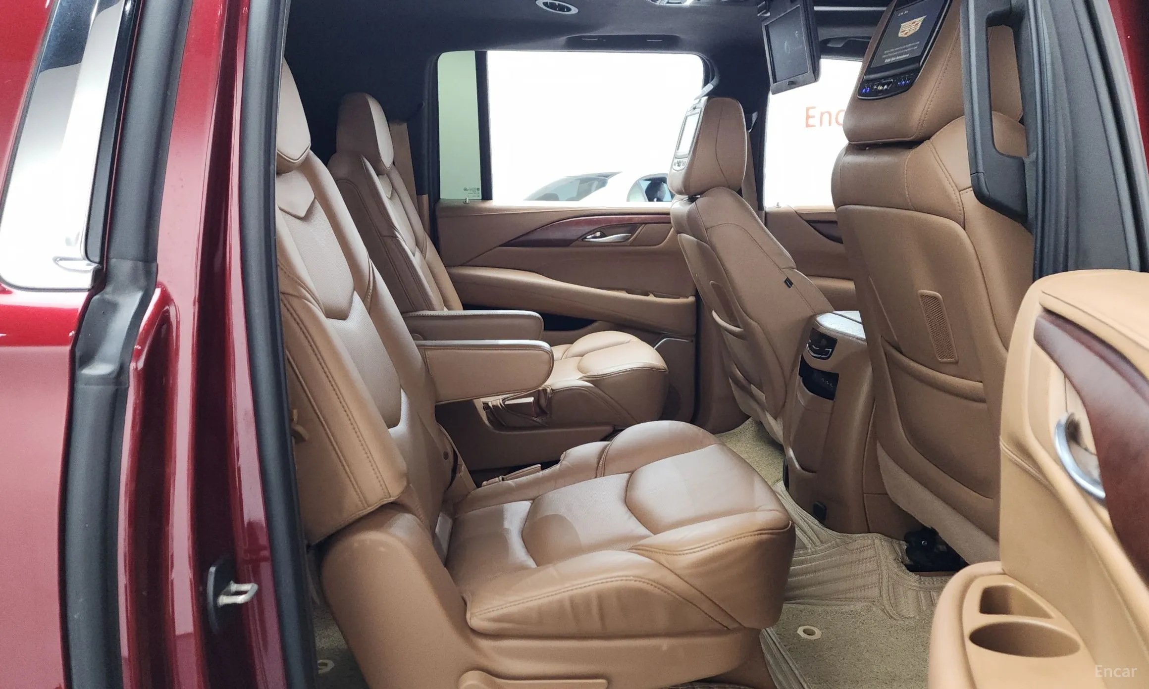 Cadillac Escalade превью 12