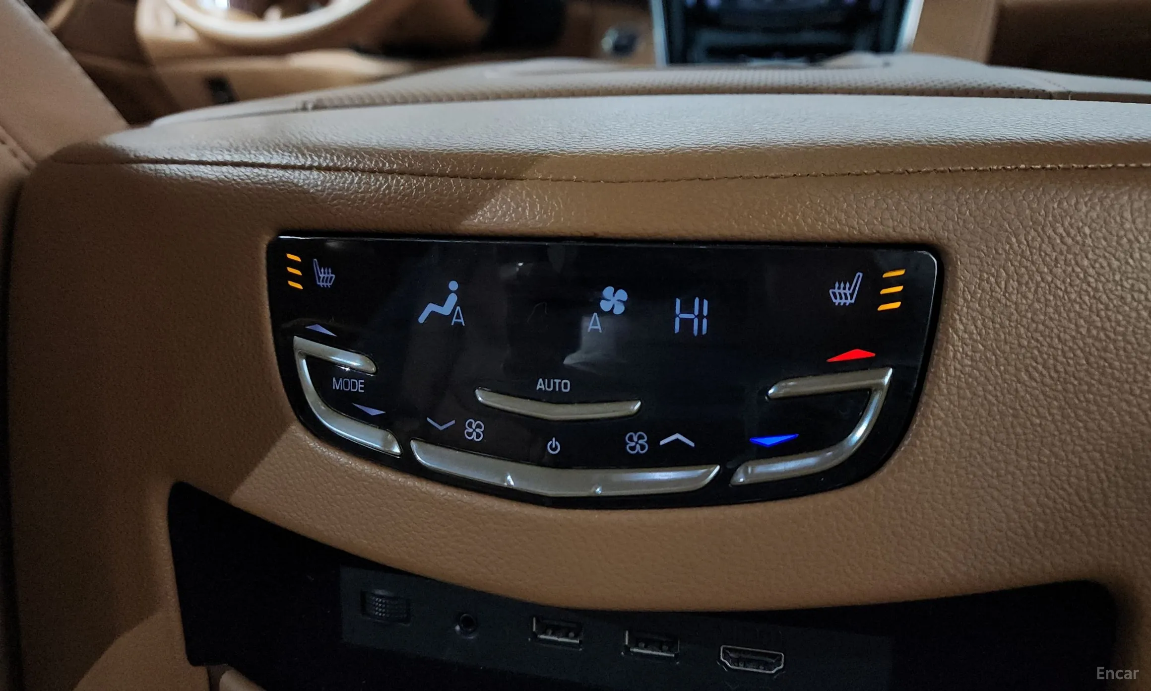 Cadillac Escalade превью 18