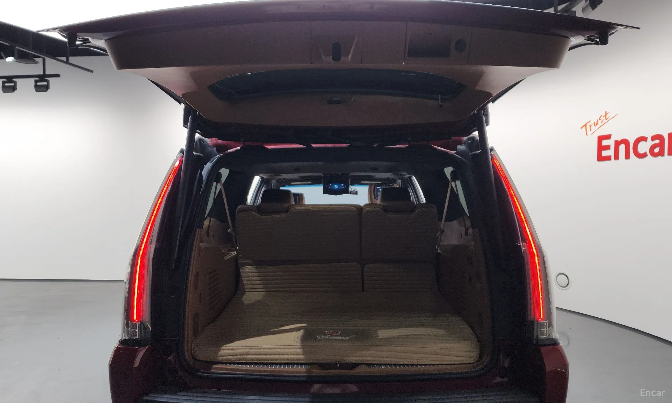 Cadillac Escalade превью 20