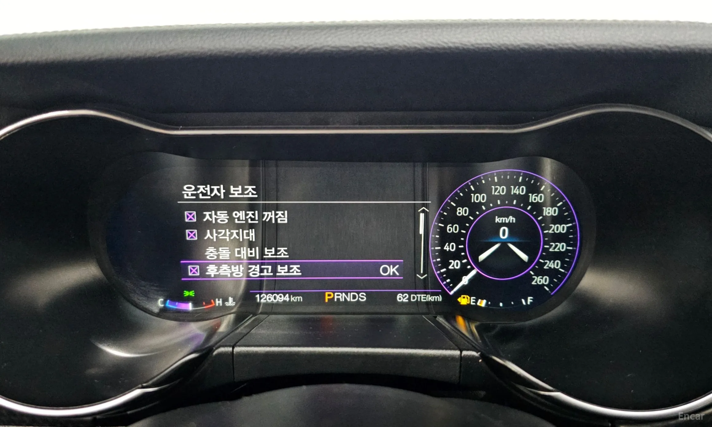 Ford Mustang превью 8
