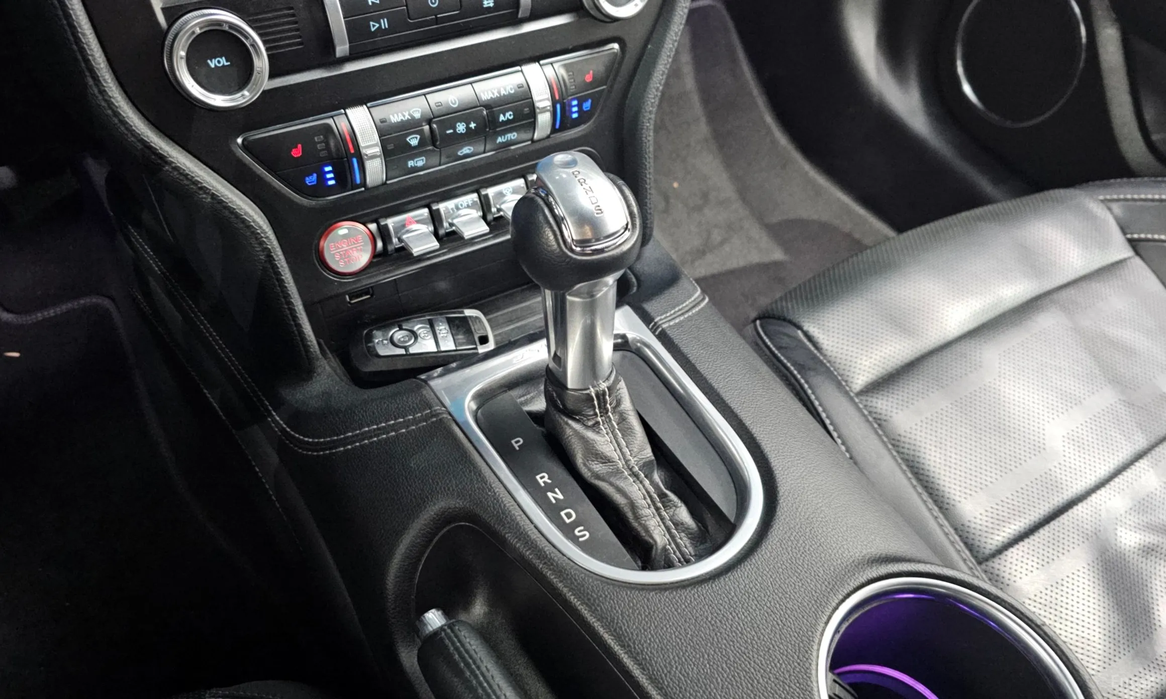 Ford Mustang превью 9