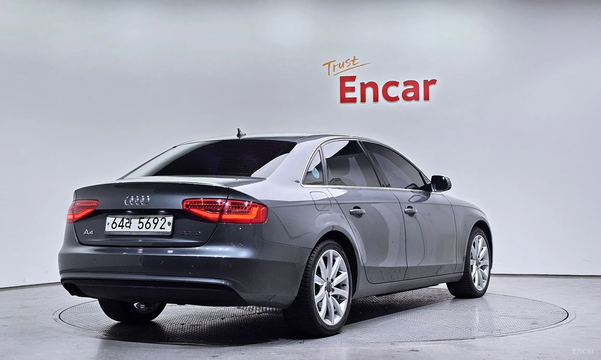 Audi New A4 превью 2