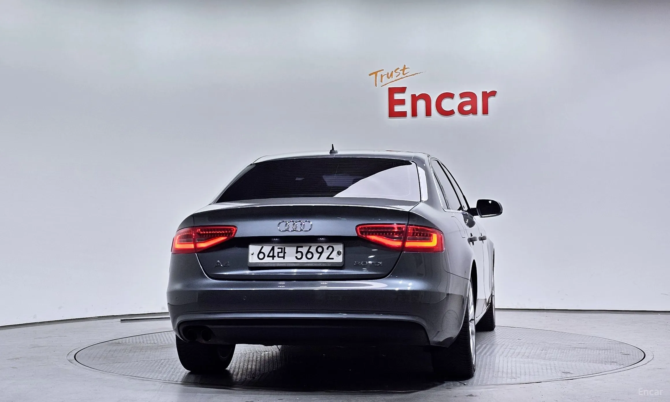 Audi New A4 превью 4