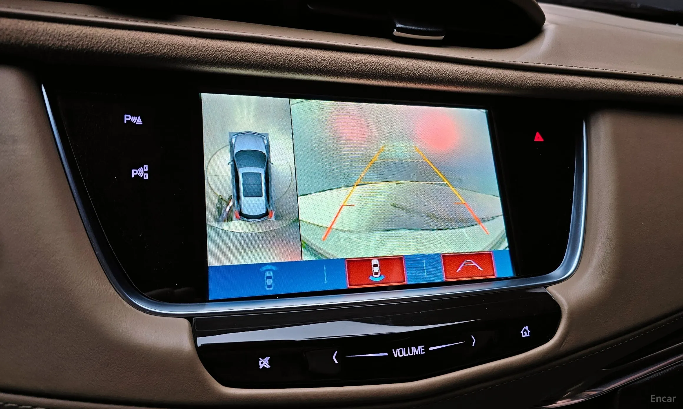 Cadillac XT5 превью 16