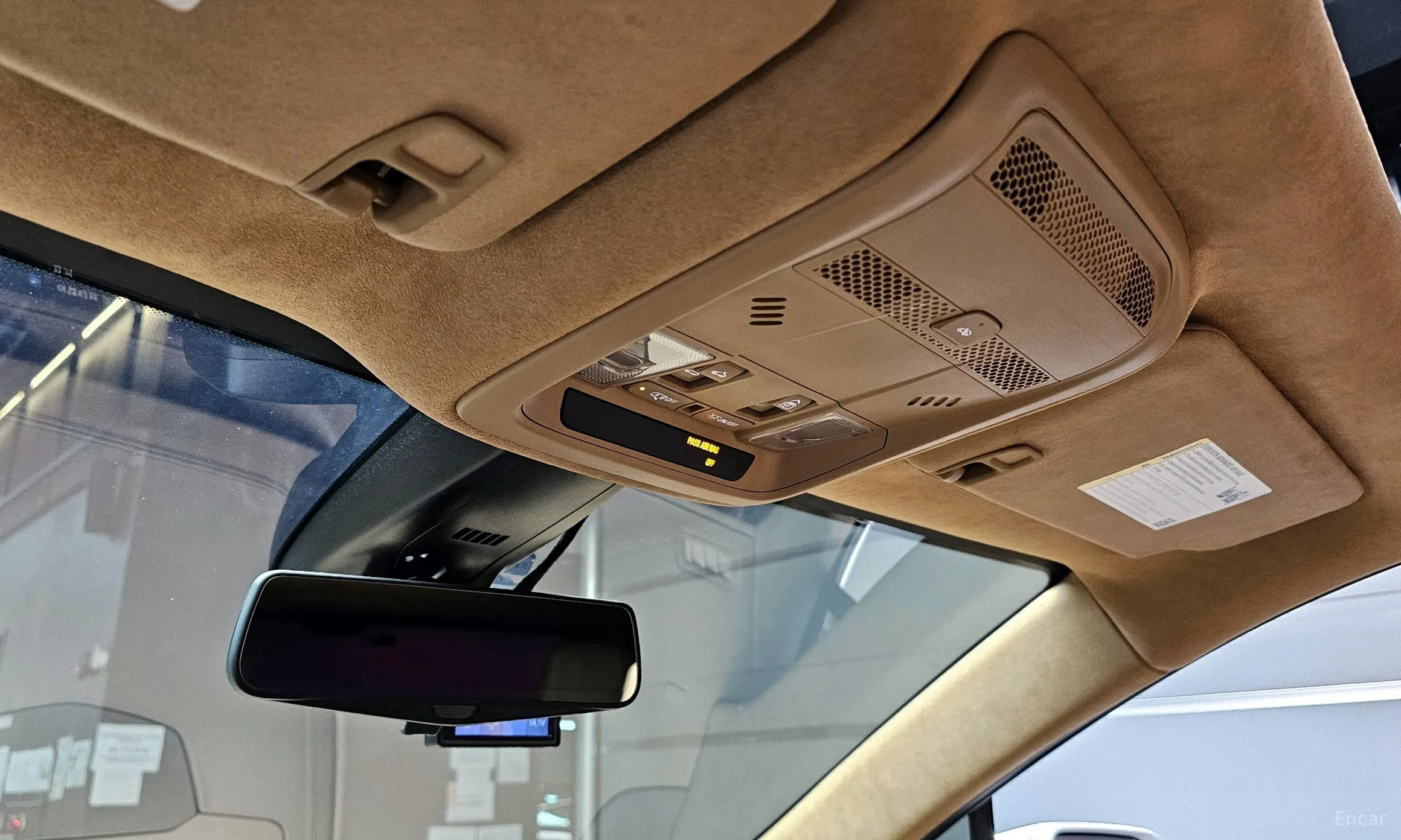 Cadillac XT5 превью 17