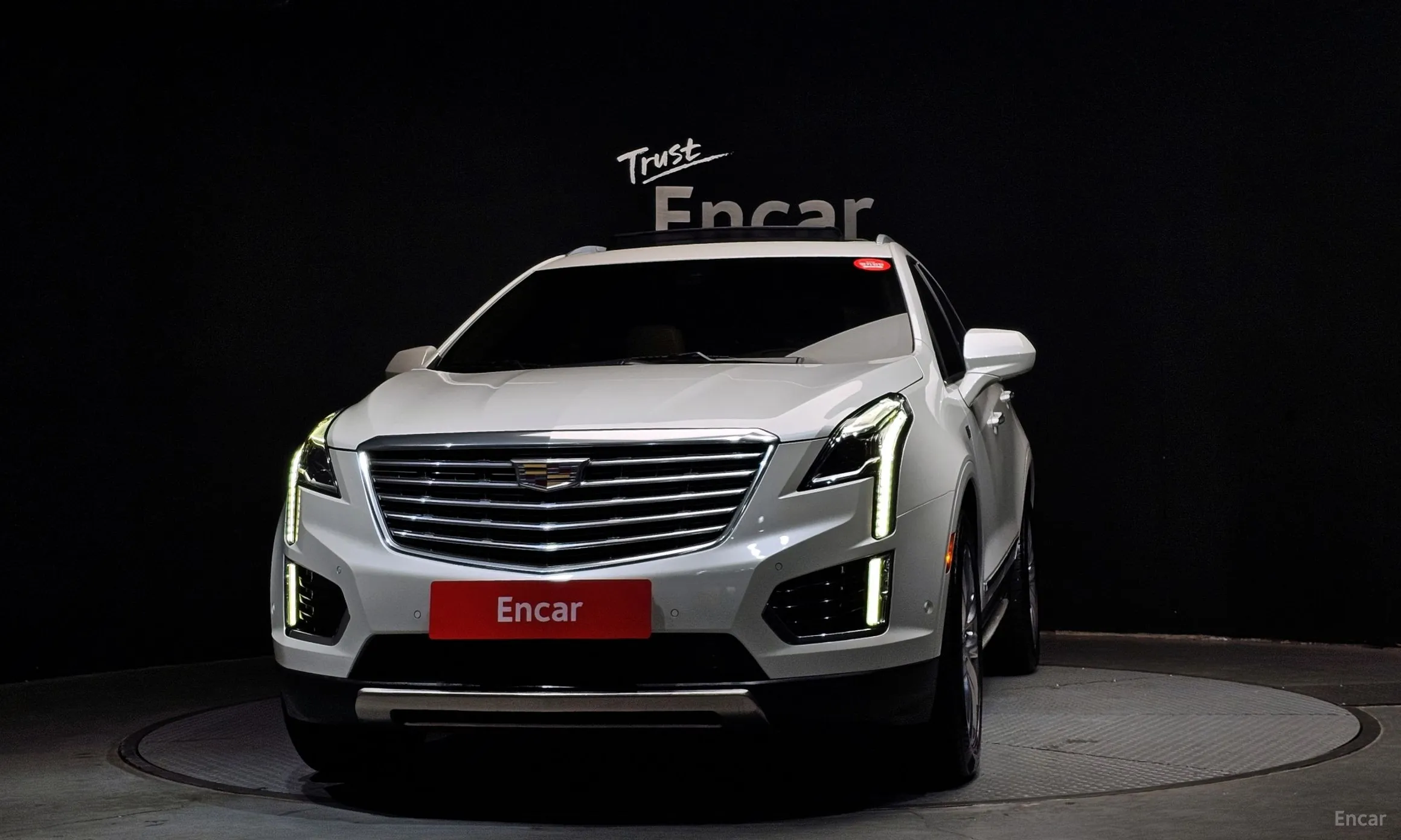 Cadillac XT5 превью 3
