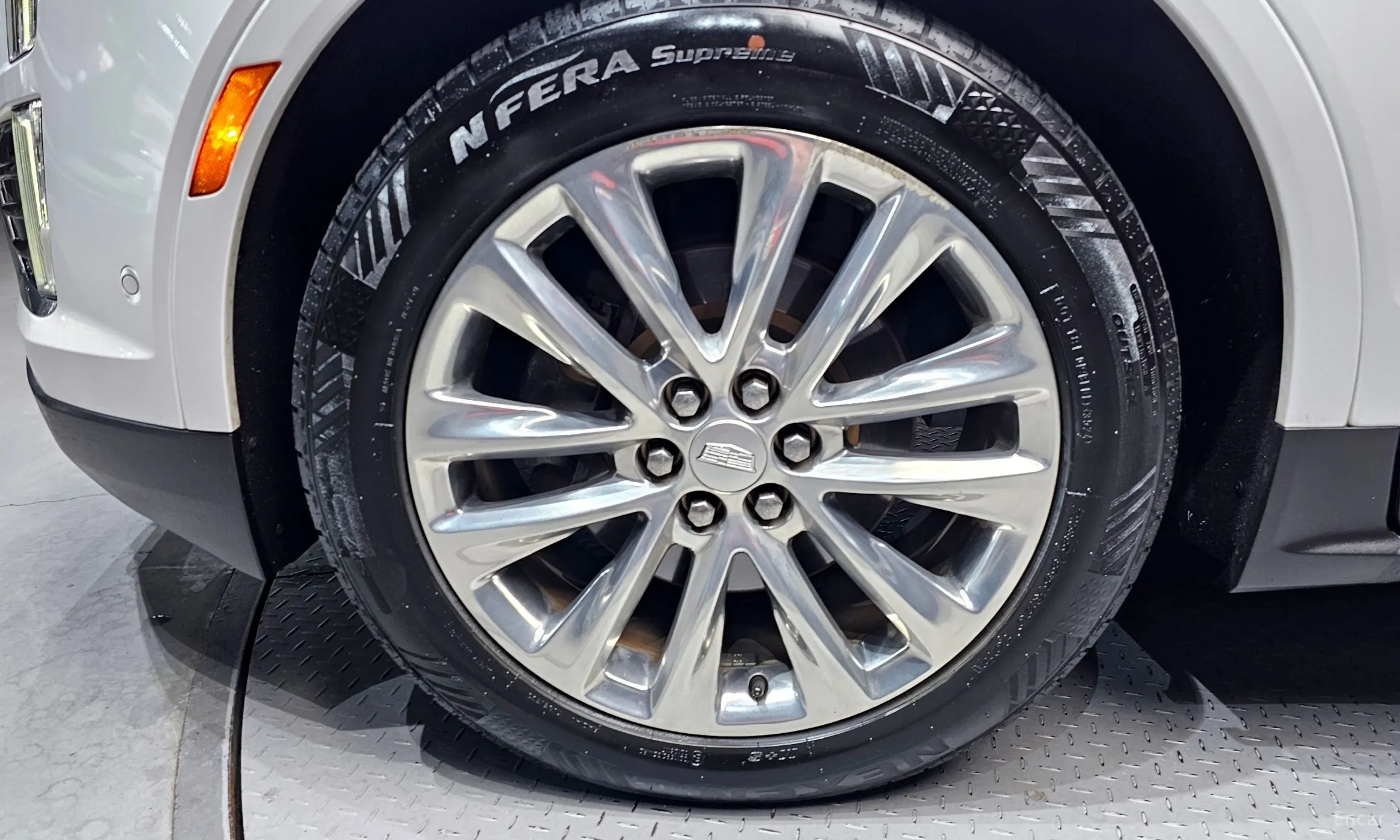 Cadillac XT5 превью 5