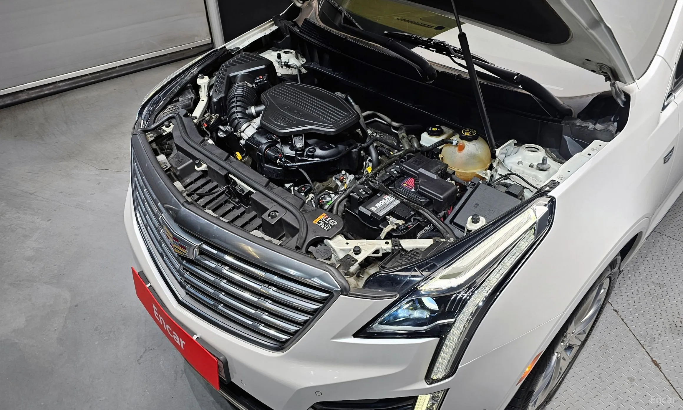 Cadillac XT5 превью 6