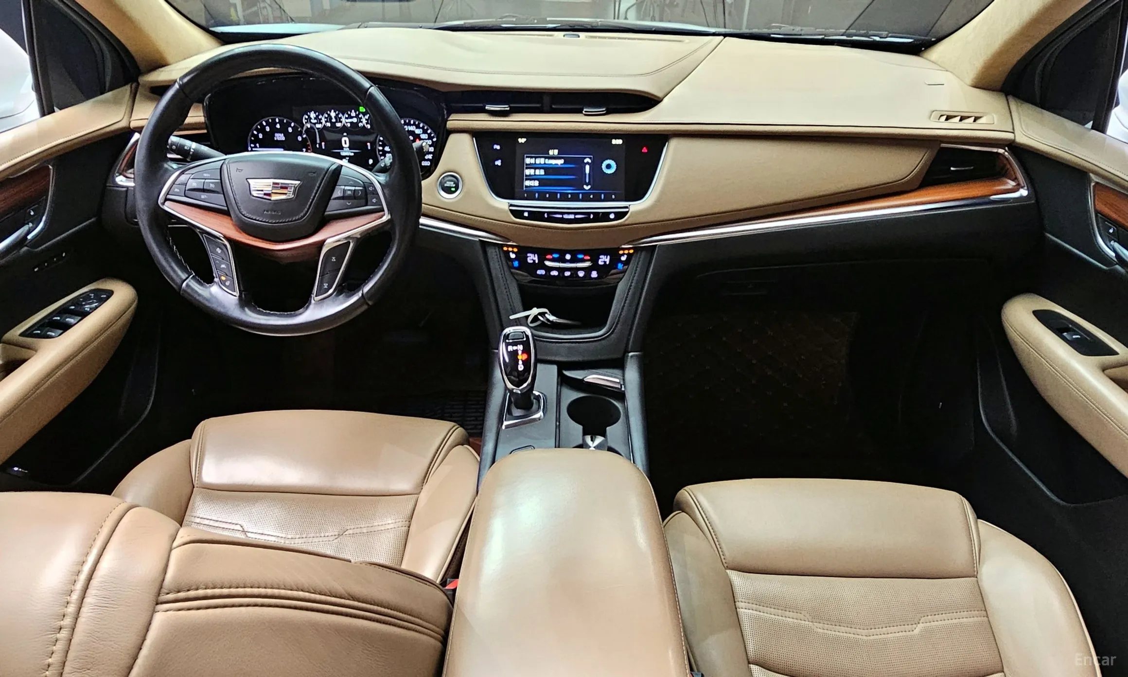 Cadillac XT5 превью 7