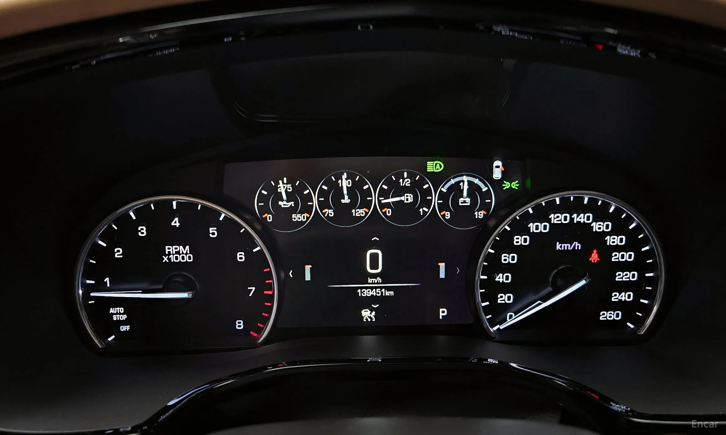 Cadillac XT5 превью 8