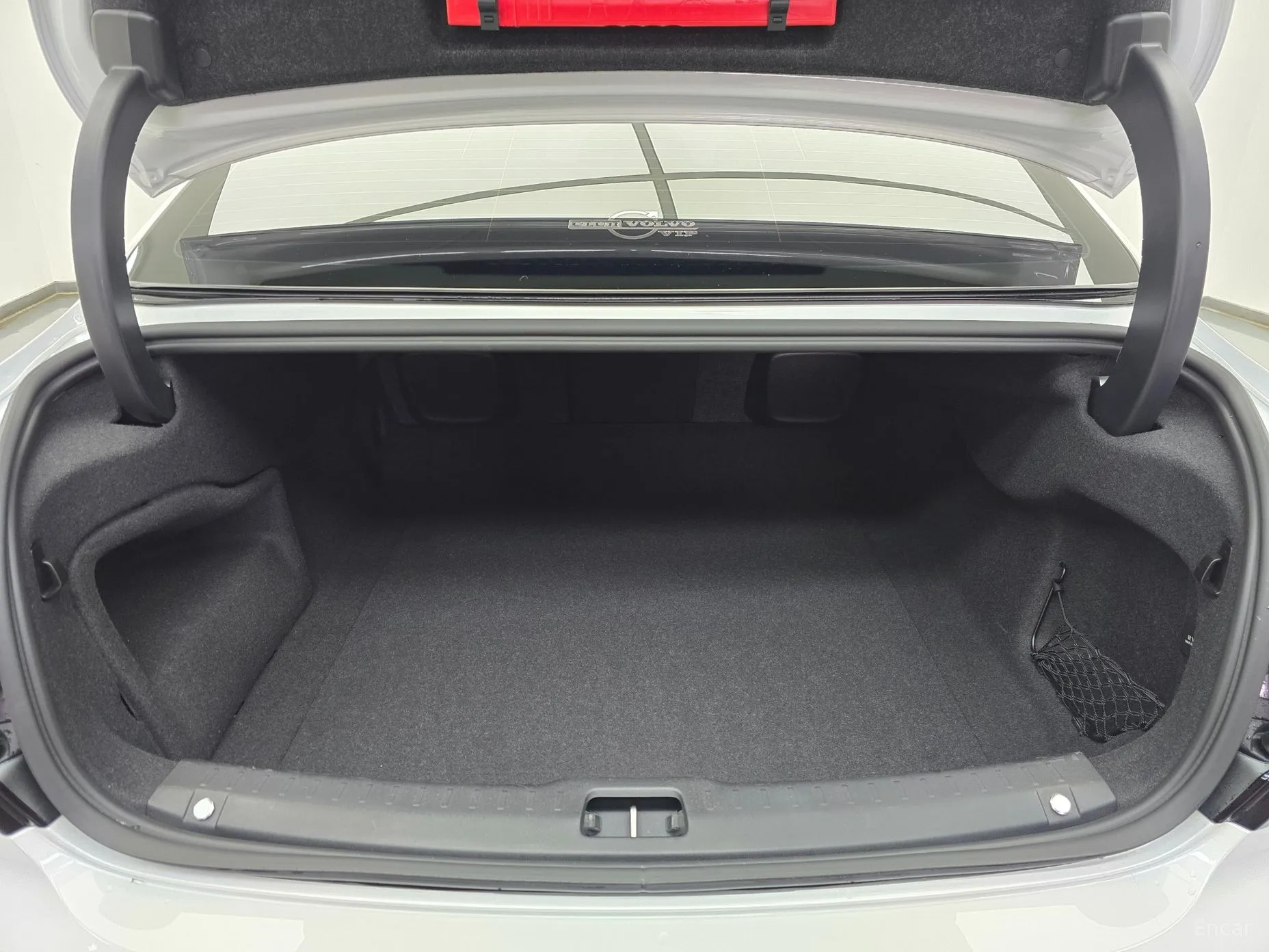 Volvo S90 превью 19