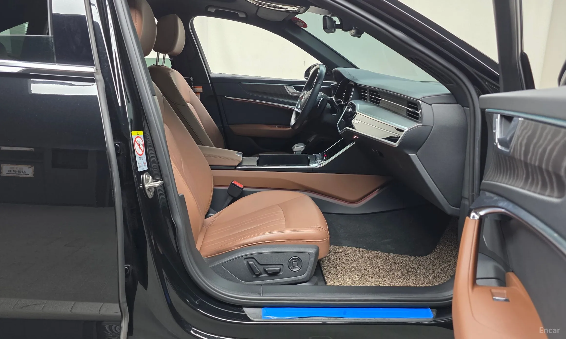 Audi A6 (C8) превью 11
