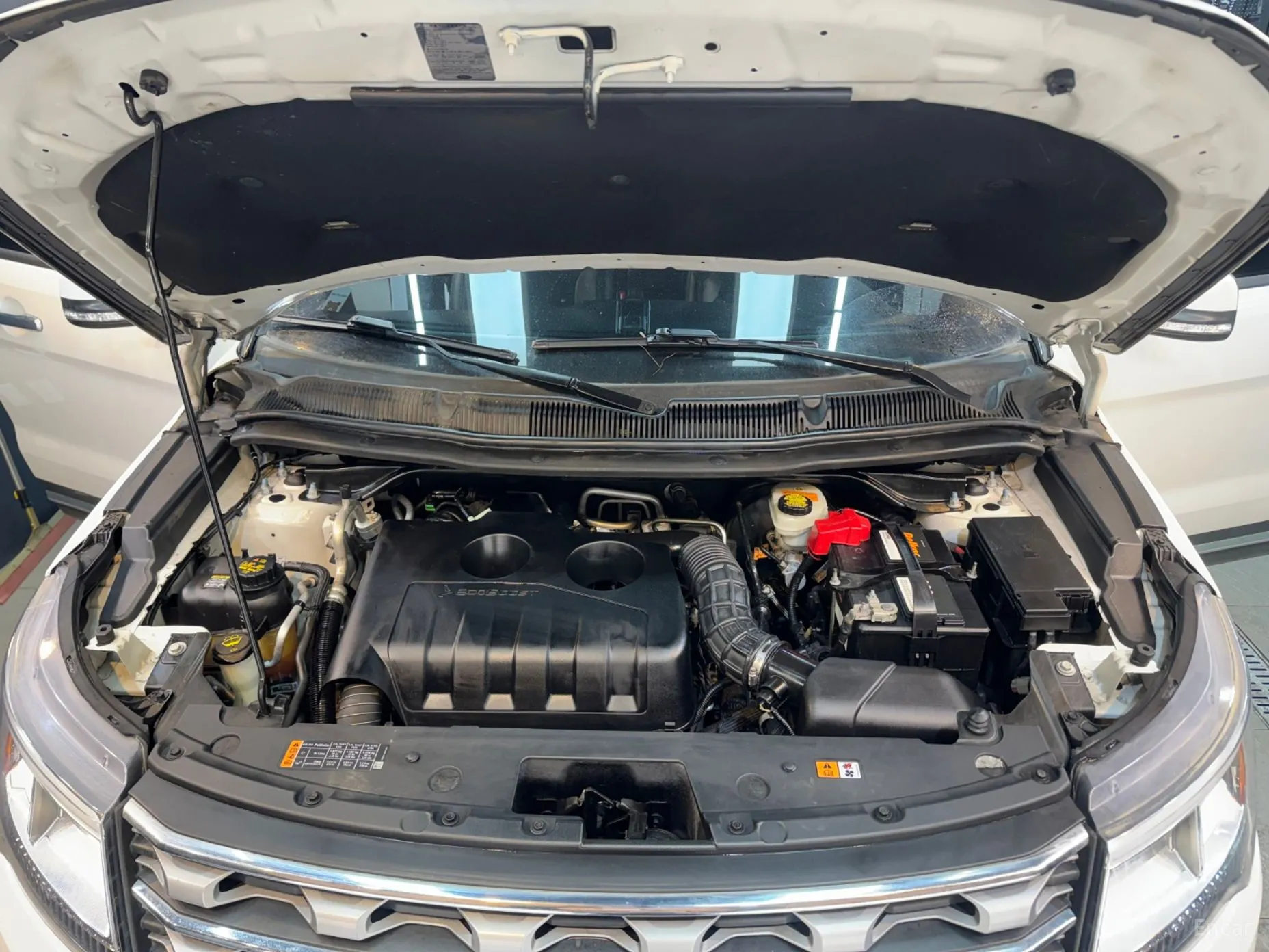 Ford Explorer превью 16