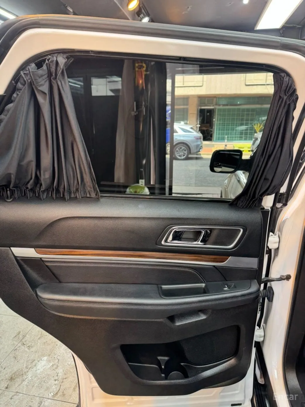 Ford Explorer превью 19