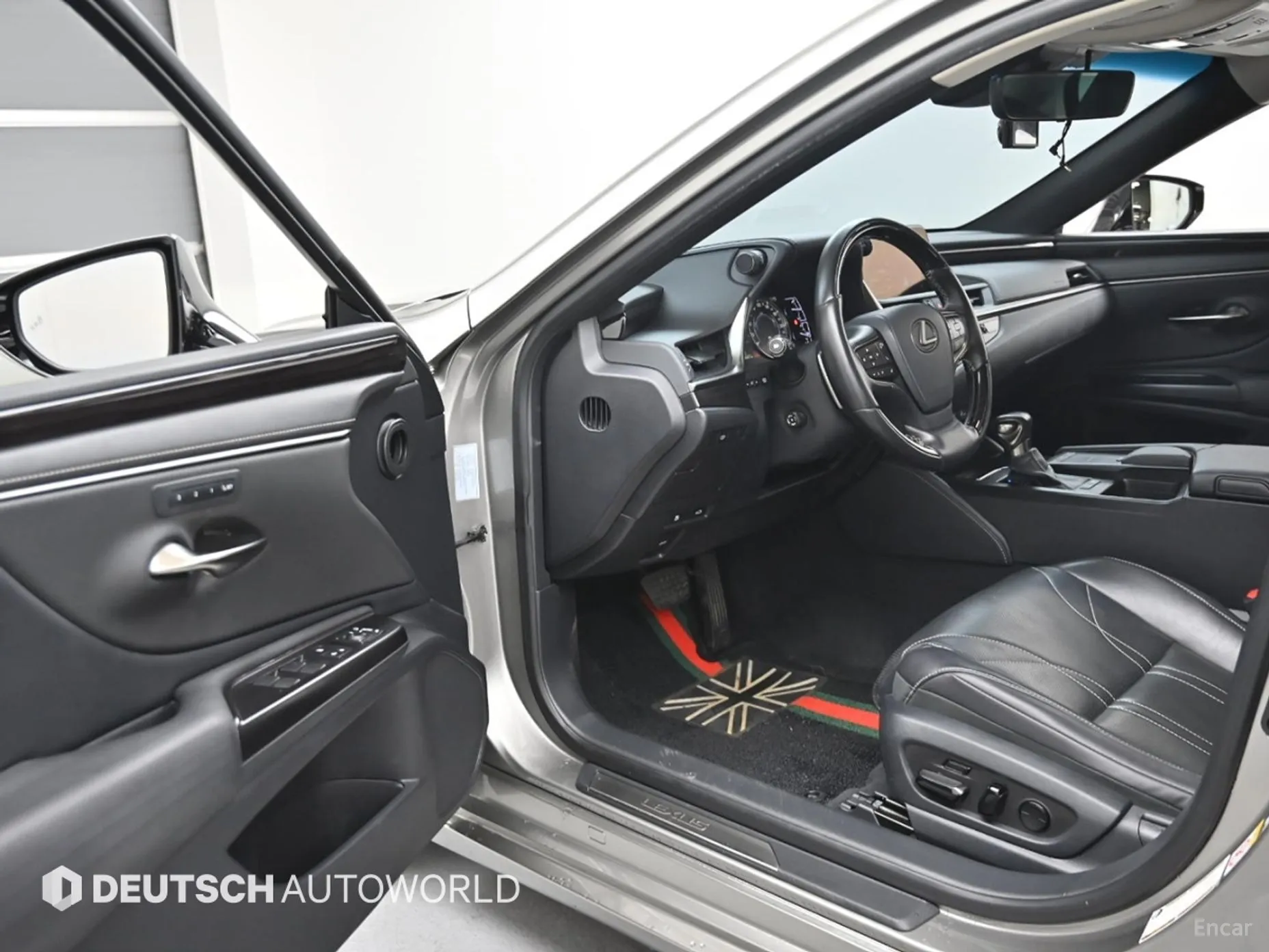 Lexus ES300h 7th Generation превью 11