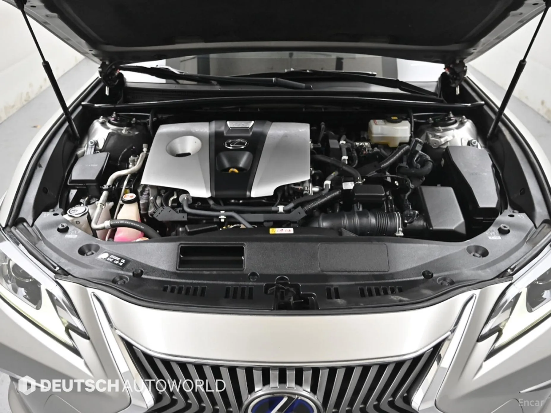 Lexus ES300h 7th Generation превью 6