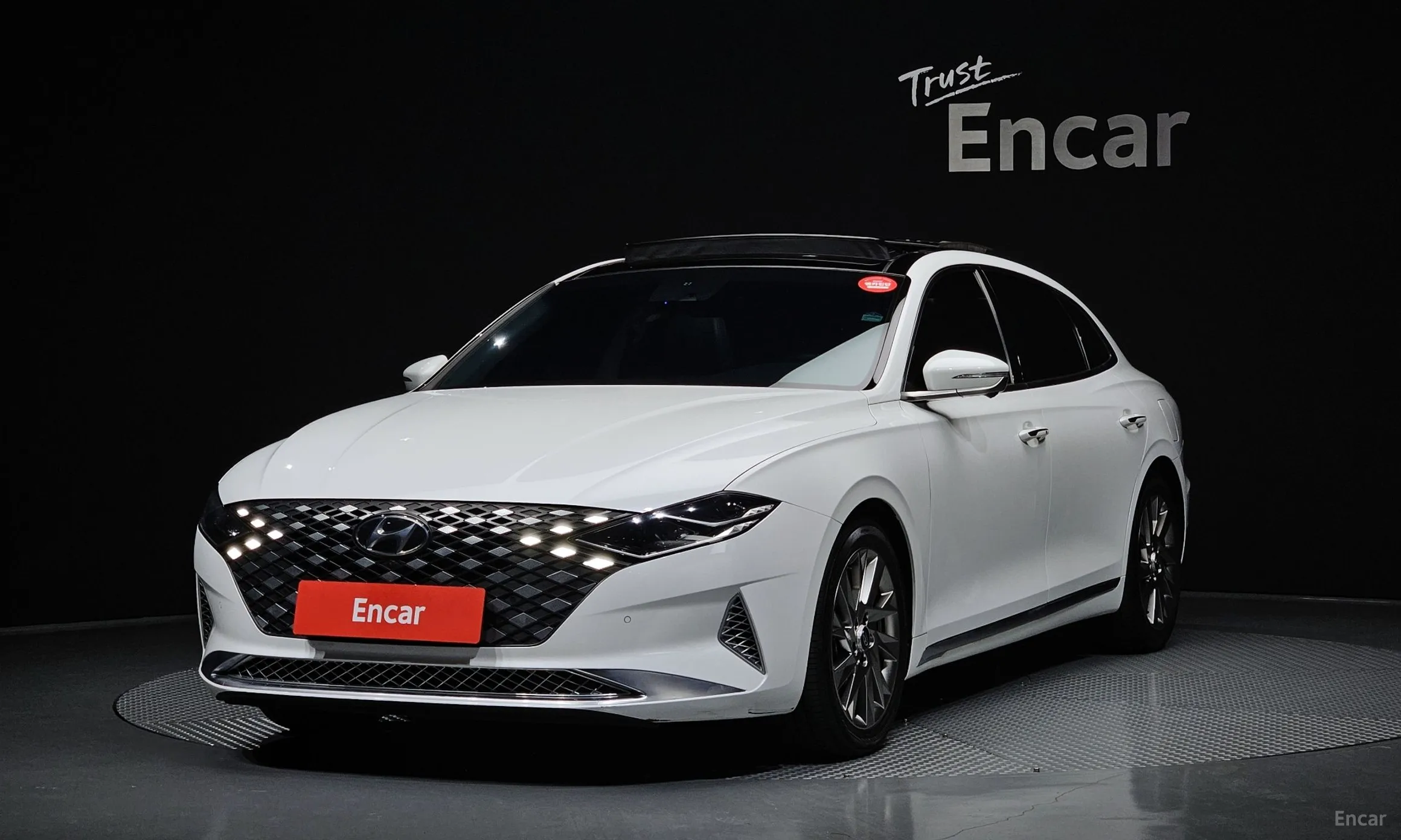 Hyundai Grandeur IG Hybrid
