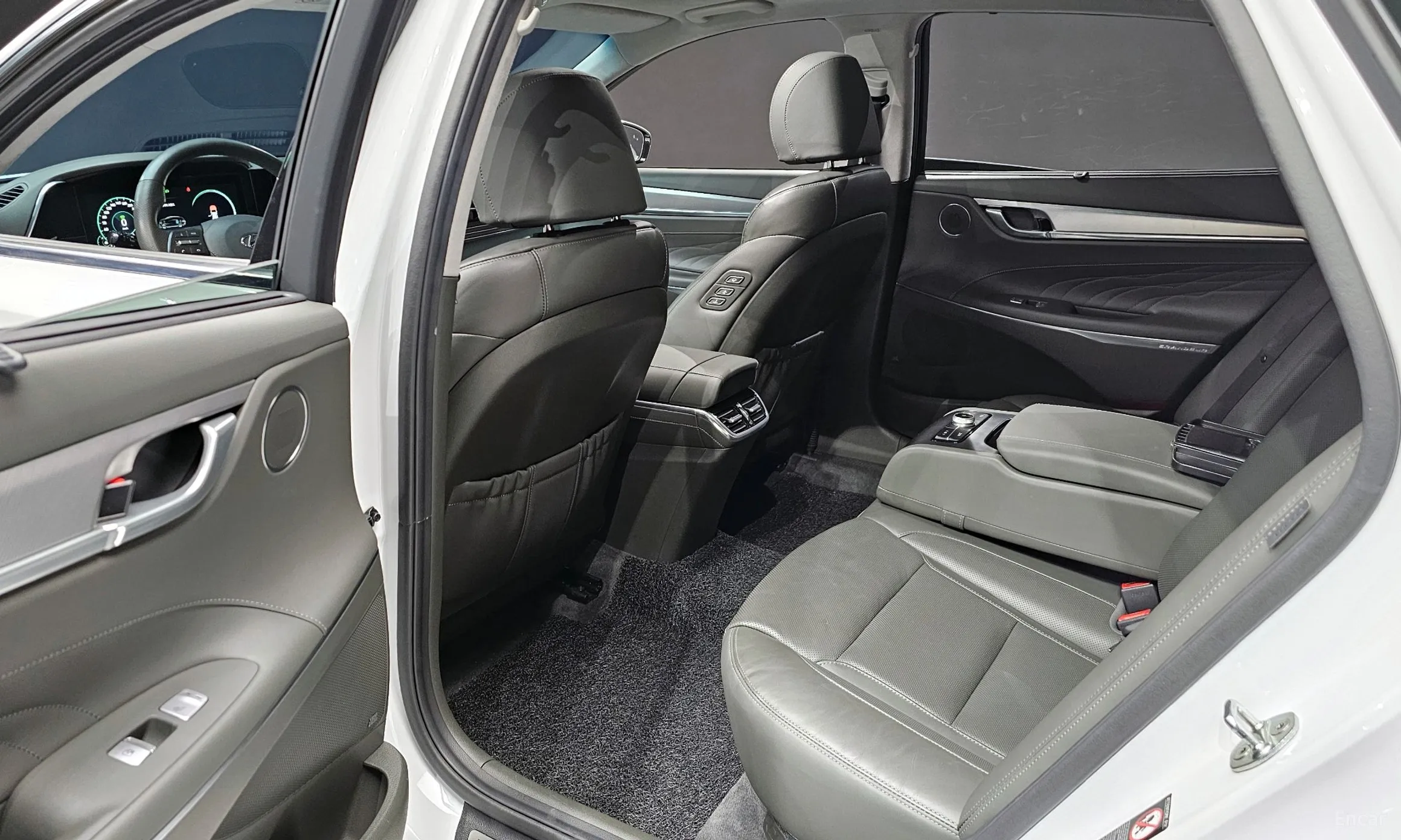 Hyundai Grandeur IG Hybrid превью 12