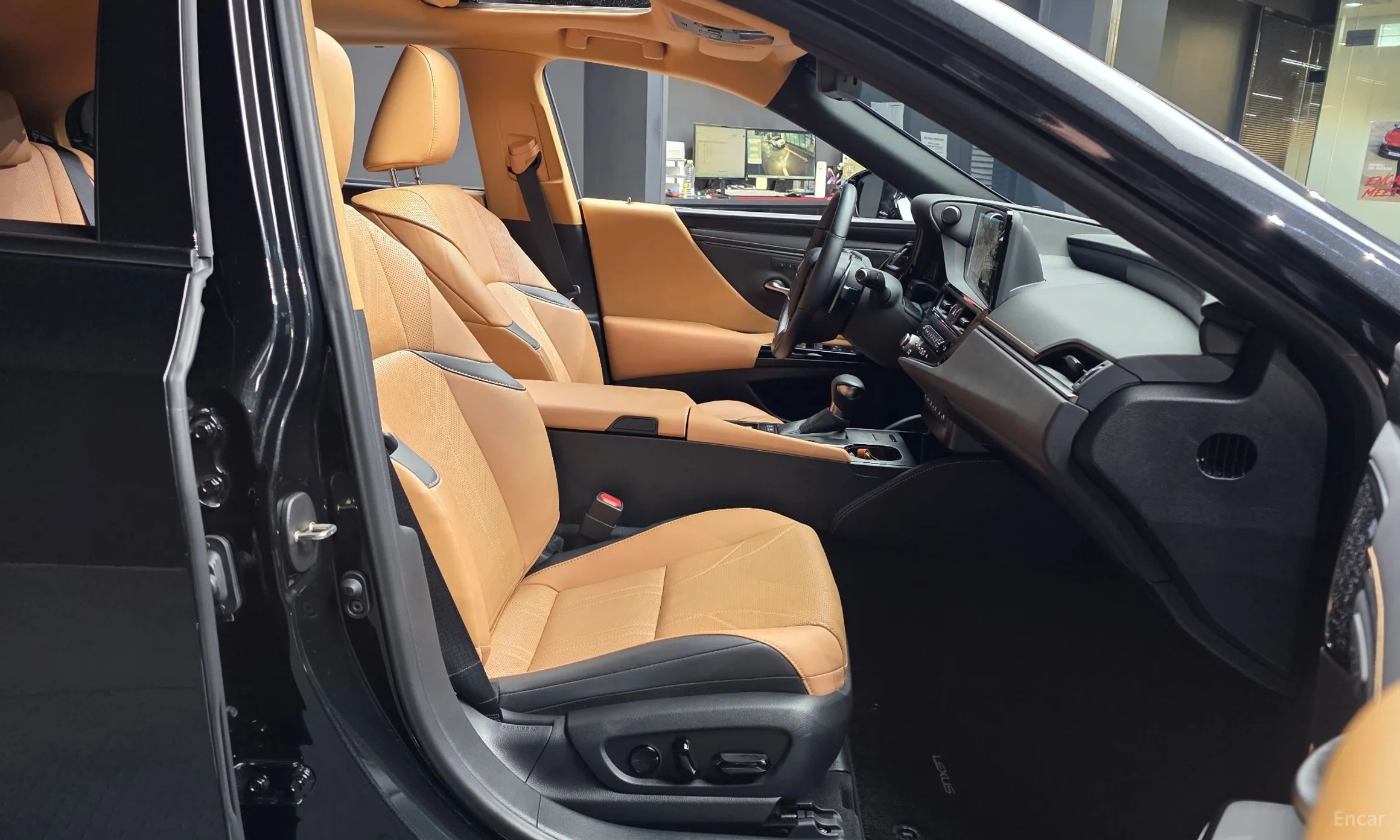 Lexus ES300h 7th Generation превью 11