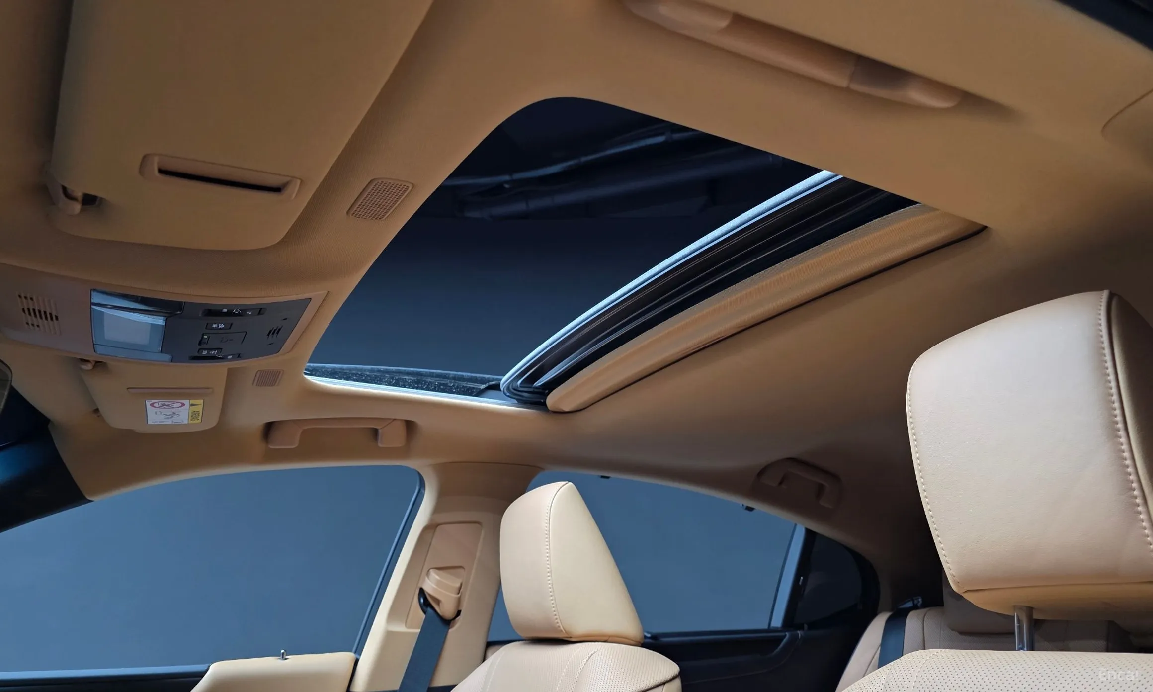 Lexus ES300h 7th Generation превью 17