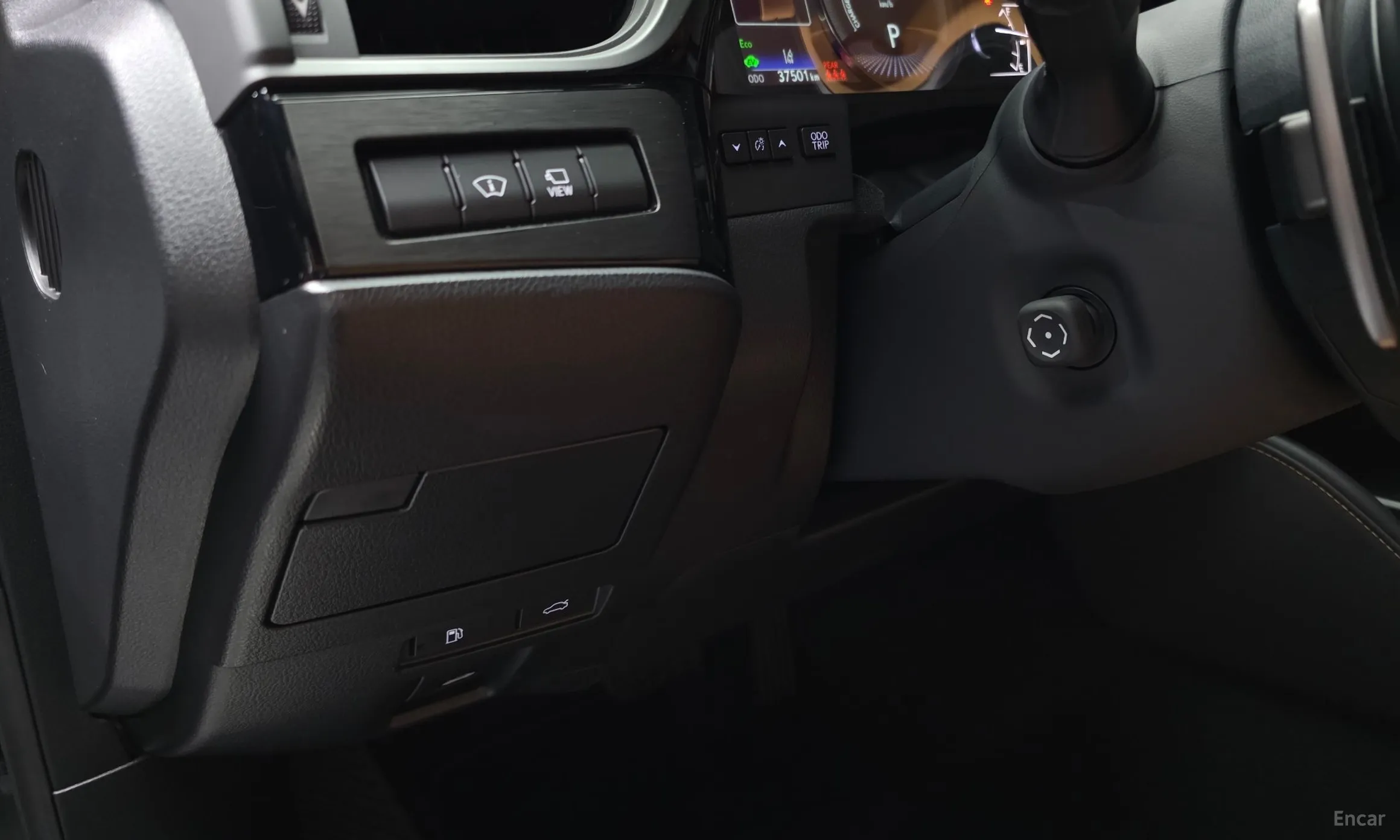 Lexus ES300h 7th Generation превью 18
